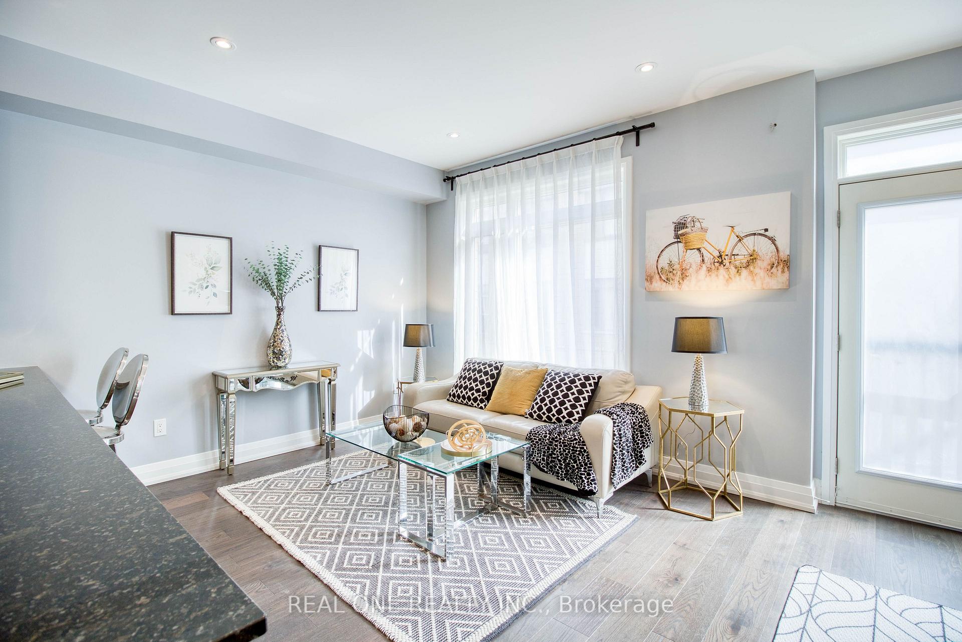 Photo 11 of 12 Teasel Way, Markham, Unionville — HOMEH