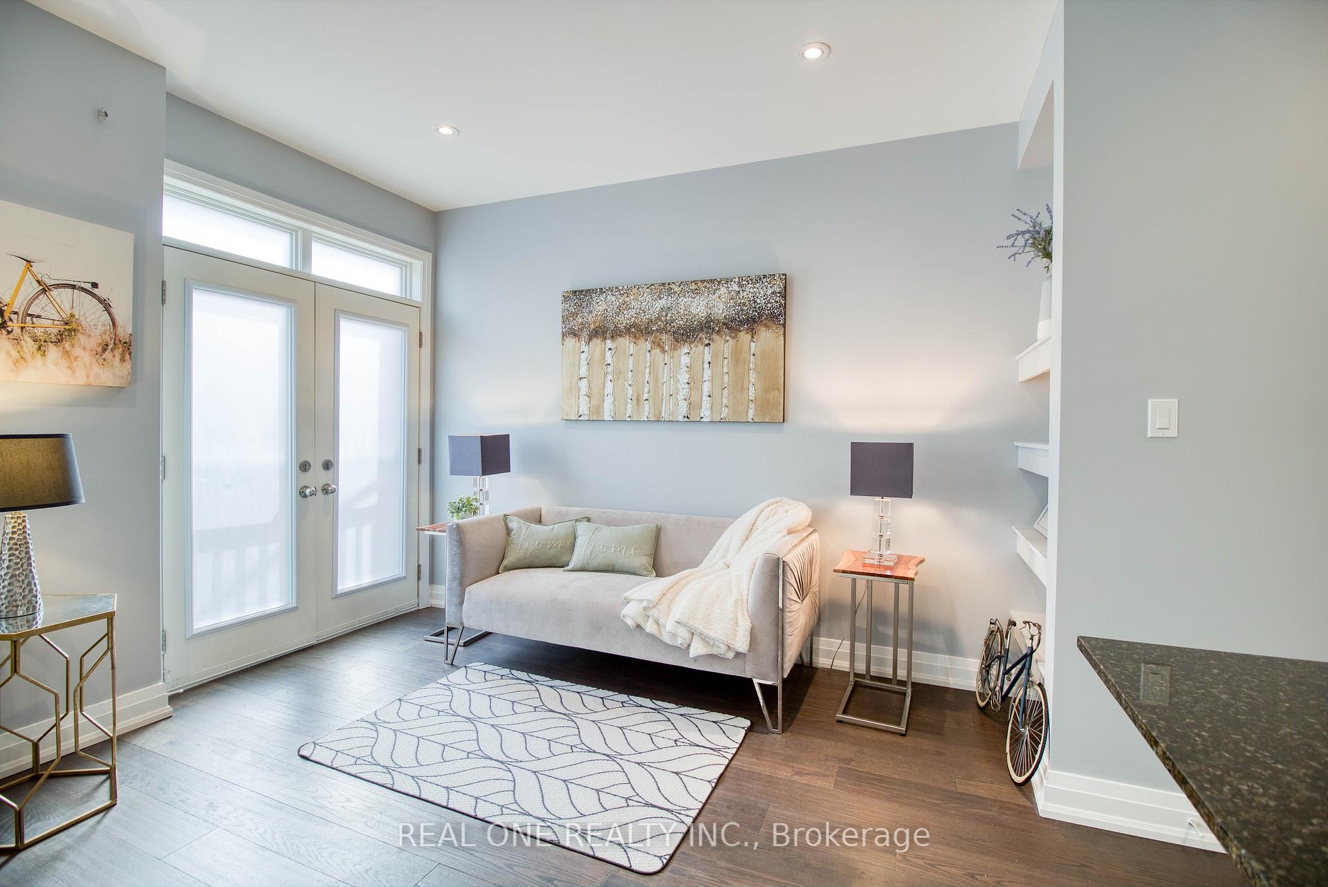 Photo 13 of 12 Teasel Way, Markham, Unionville — HOMEH