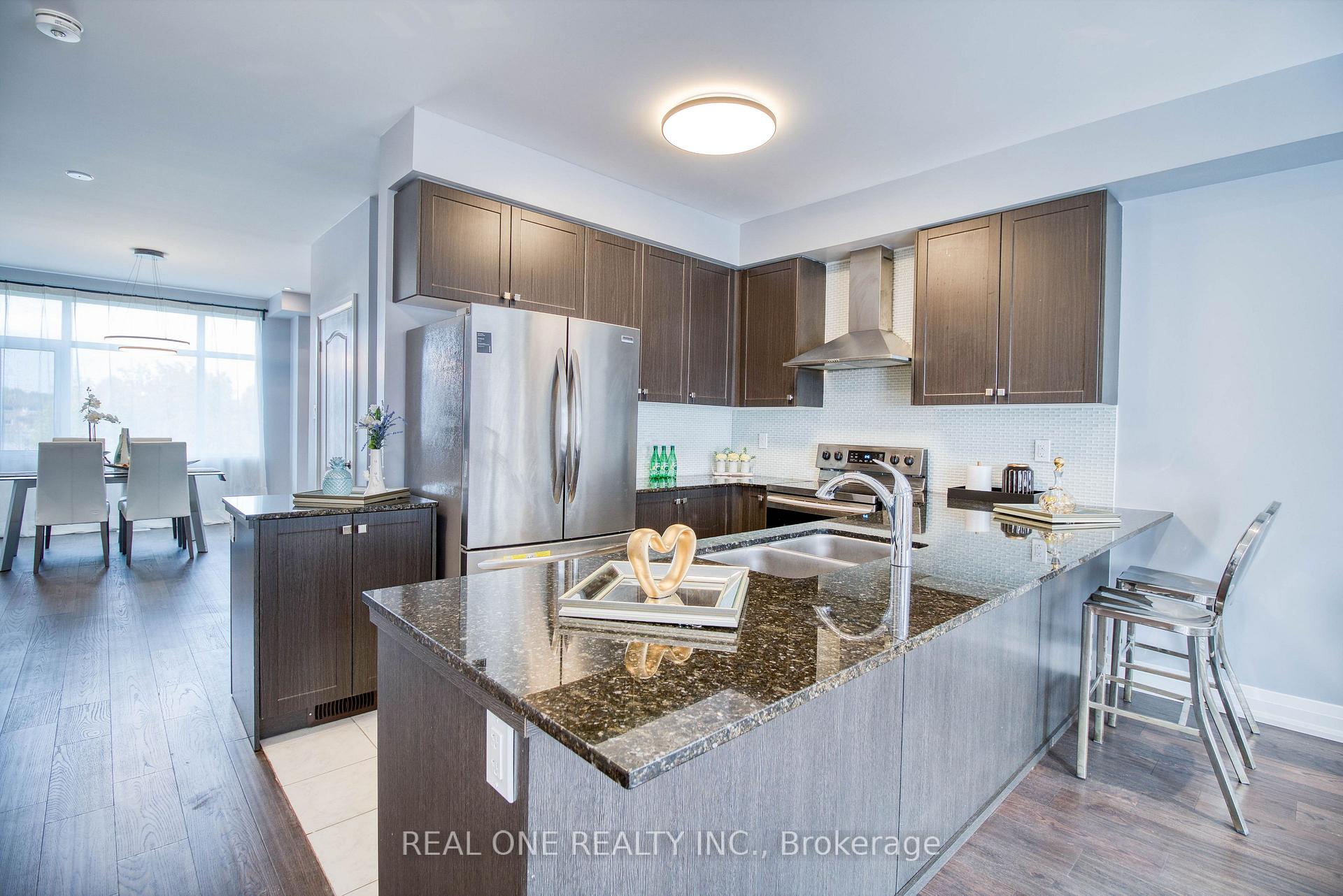 Photo 16 of 12 Teasel Way, Markham, Unionville — HOMEH
