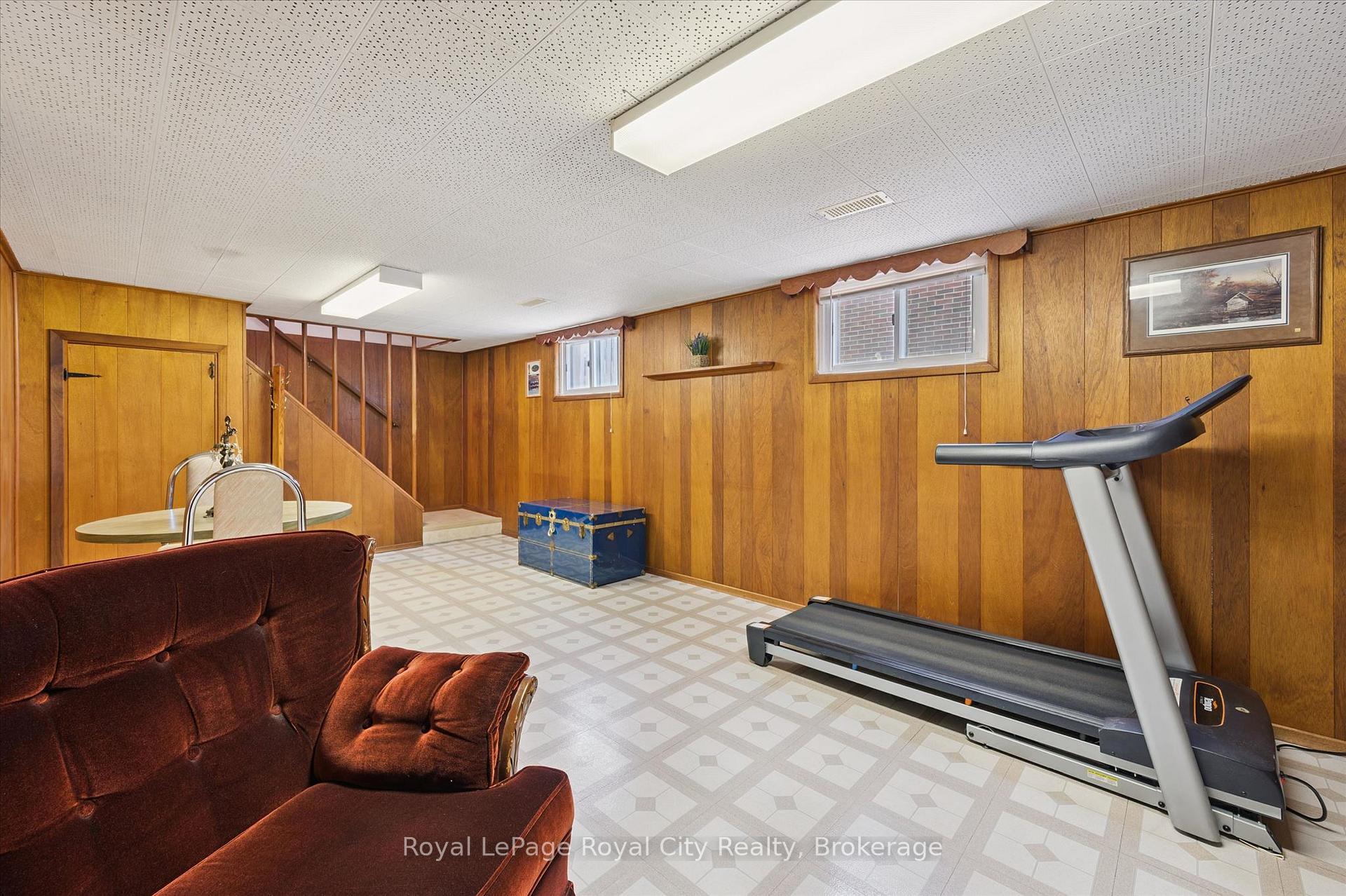 Photo 20 of 133 Emma Street, Guelph, General Hospital — HOMEH