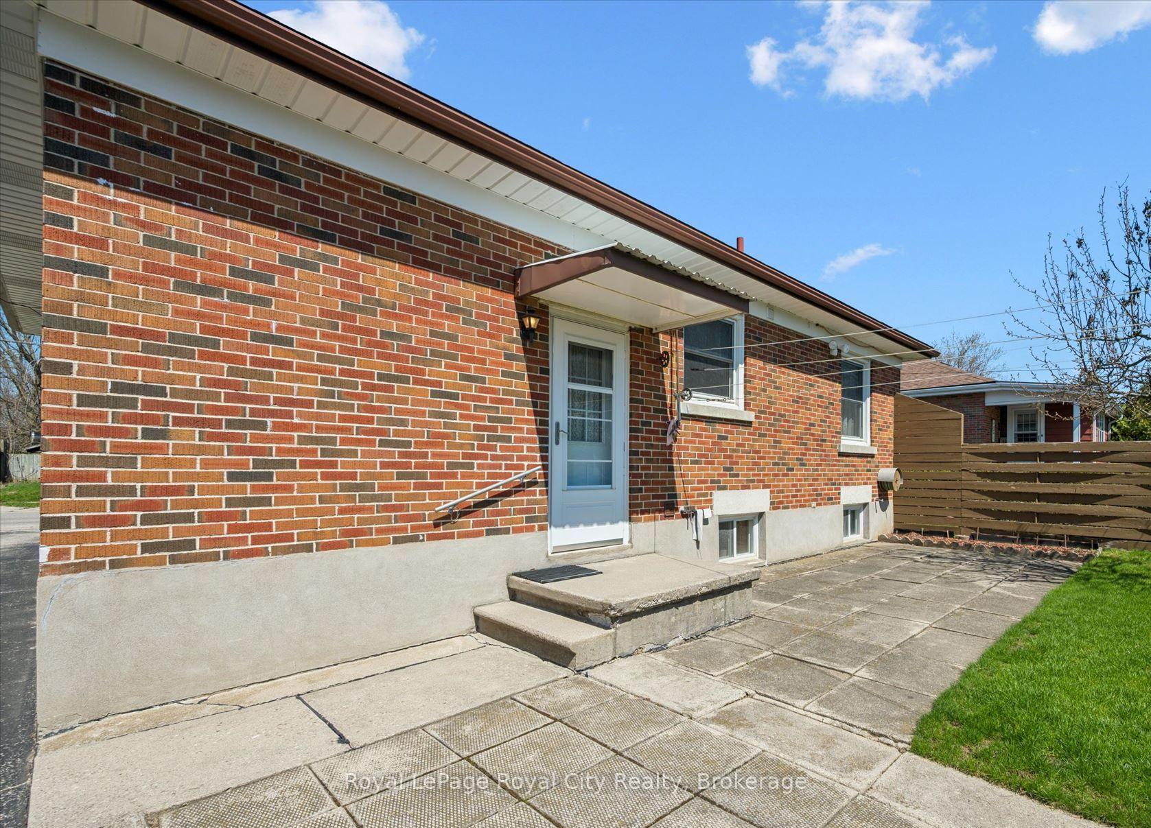 Photo 24 of 133 Emma Street, Guelph, General Hospital — HOMEH