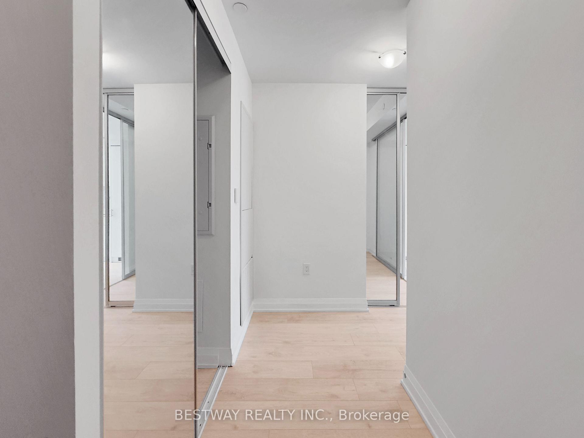 Photo 3 of 412 Silver Maple Road, Oakville, Joshua Meadows — HOMEH
