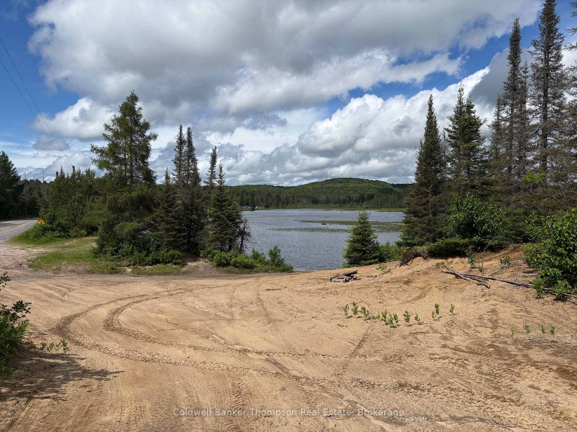 Photo 13 of 818 Sand Hill Road, Joly — HOMEH