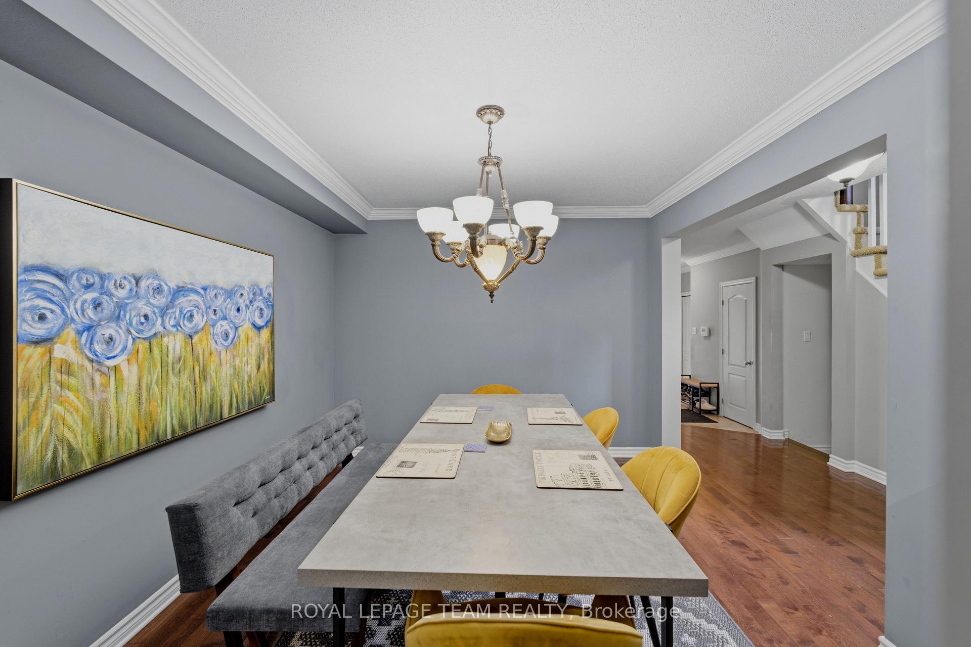 Photo 16 of 216 Horseshoe Crescent, Ottawa, Stittsville (North) — HOMEH