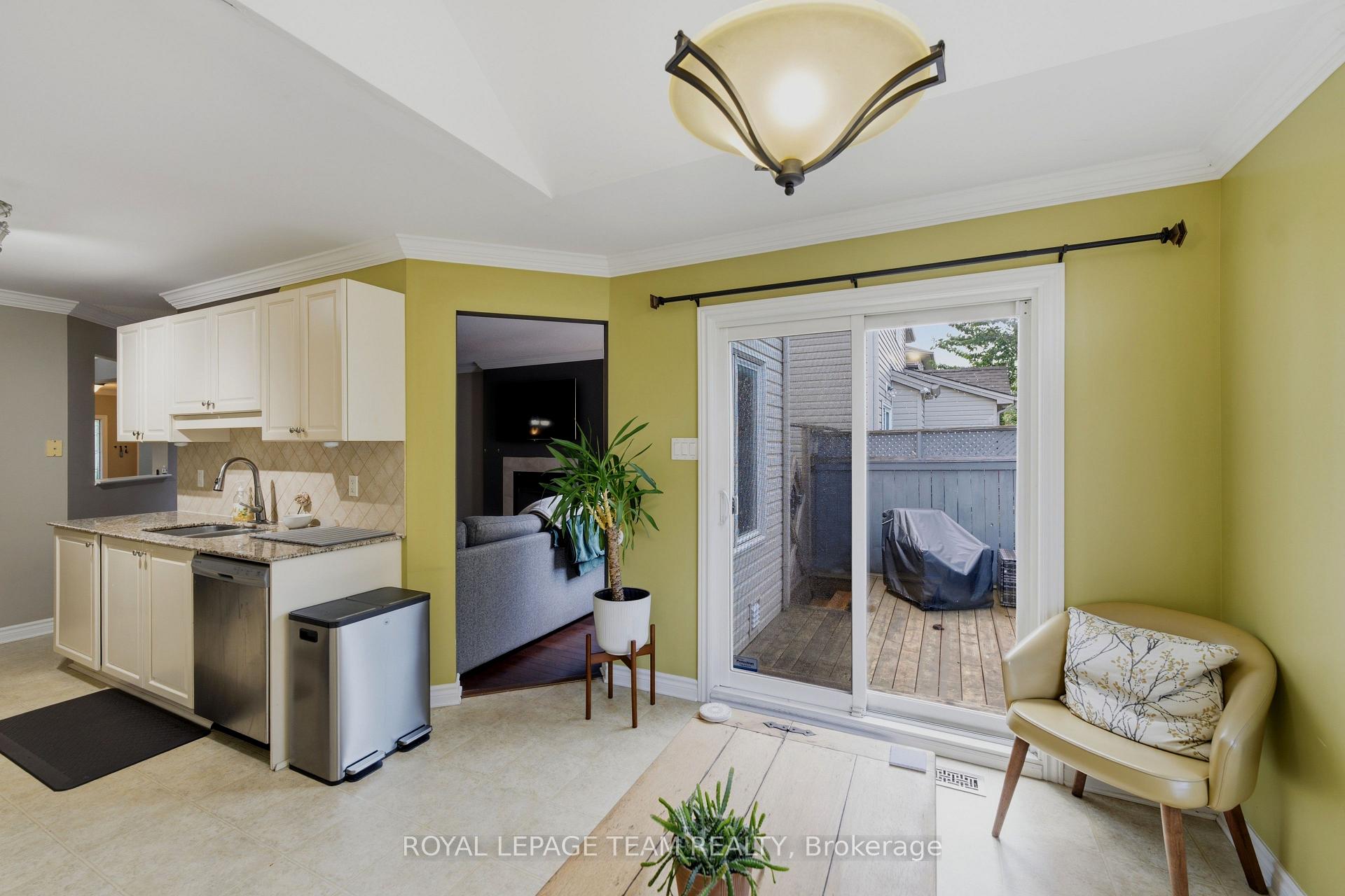 Photo 26 of 216 Horseshoe Crescent, Ottawa, Stittsville (North) — HOMEH