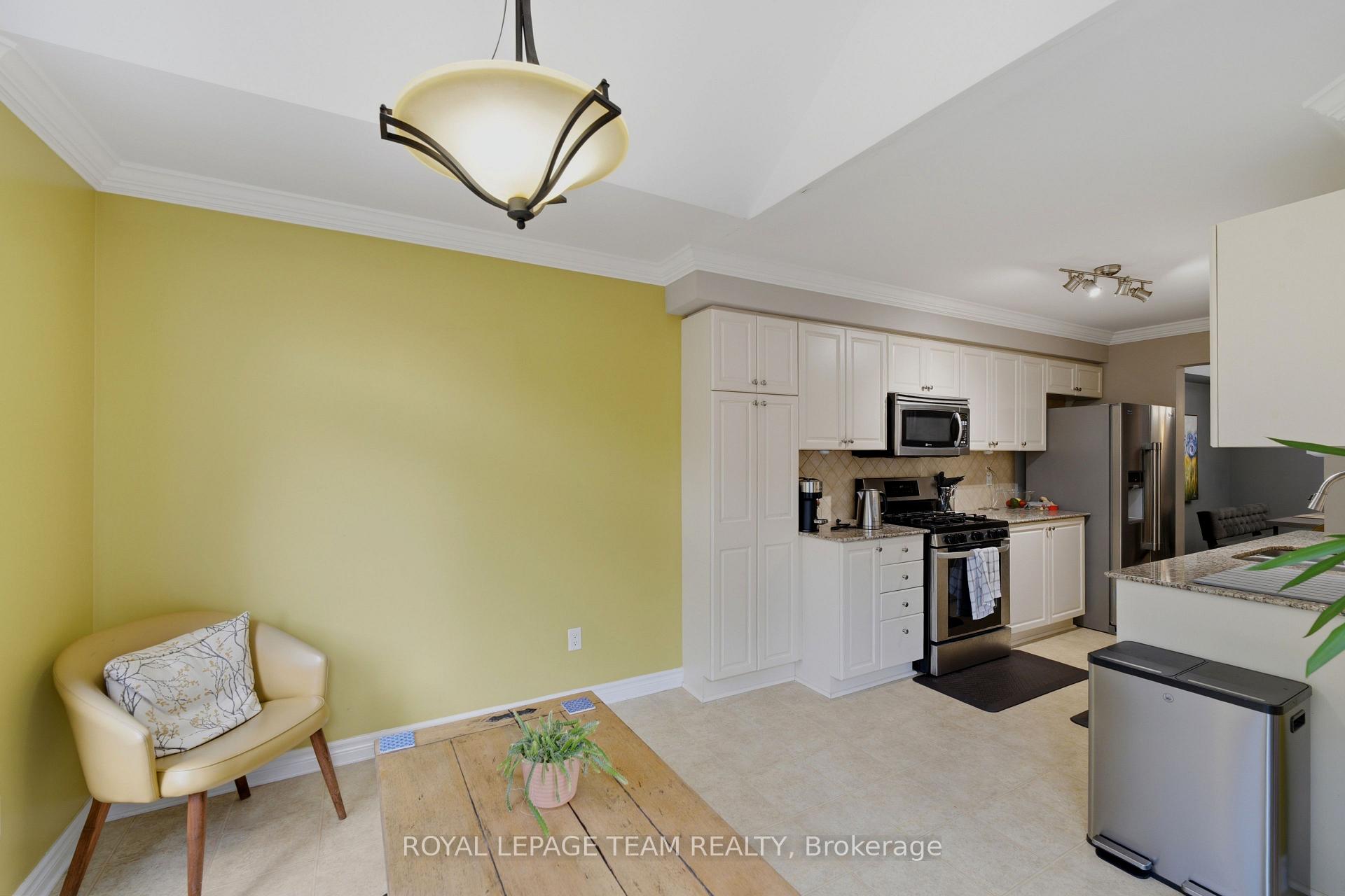 Photo 27 of 216 Horseshoe Crescent, Ottawa, Stittsville (North) — HOMEH