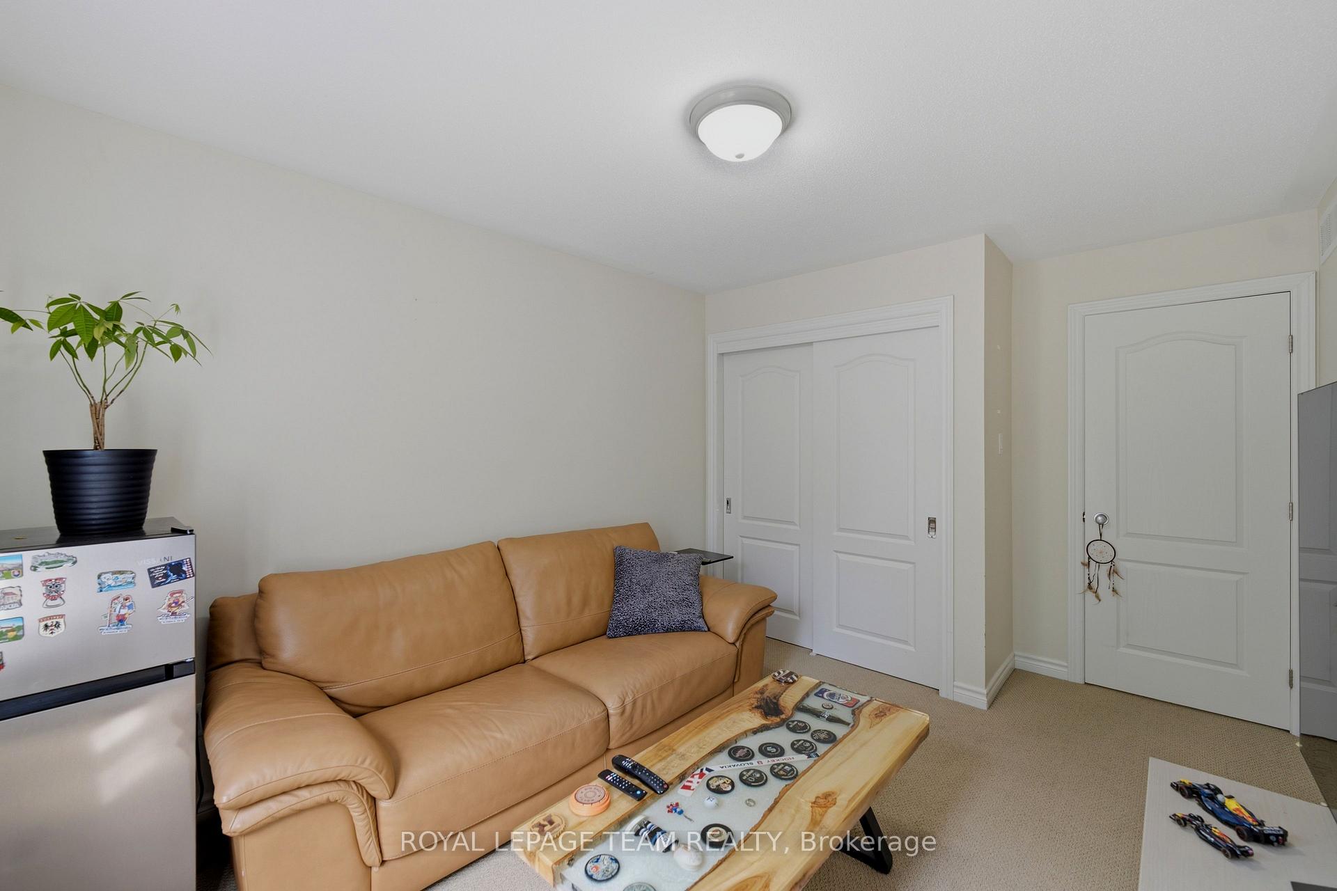 Photo 41 of 216 Horseshoe Crescent, Ottawa, Stittsville (North) — HOMEH
