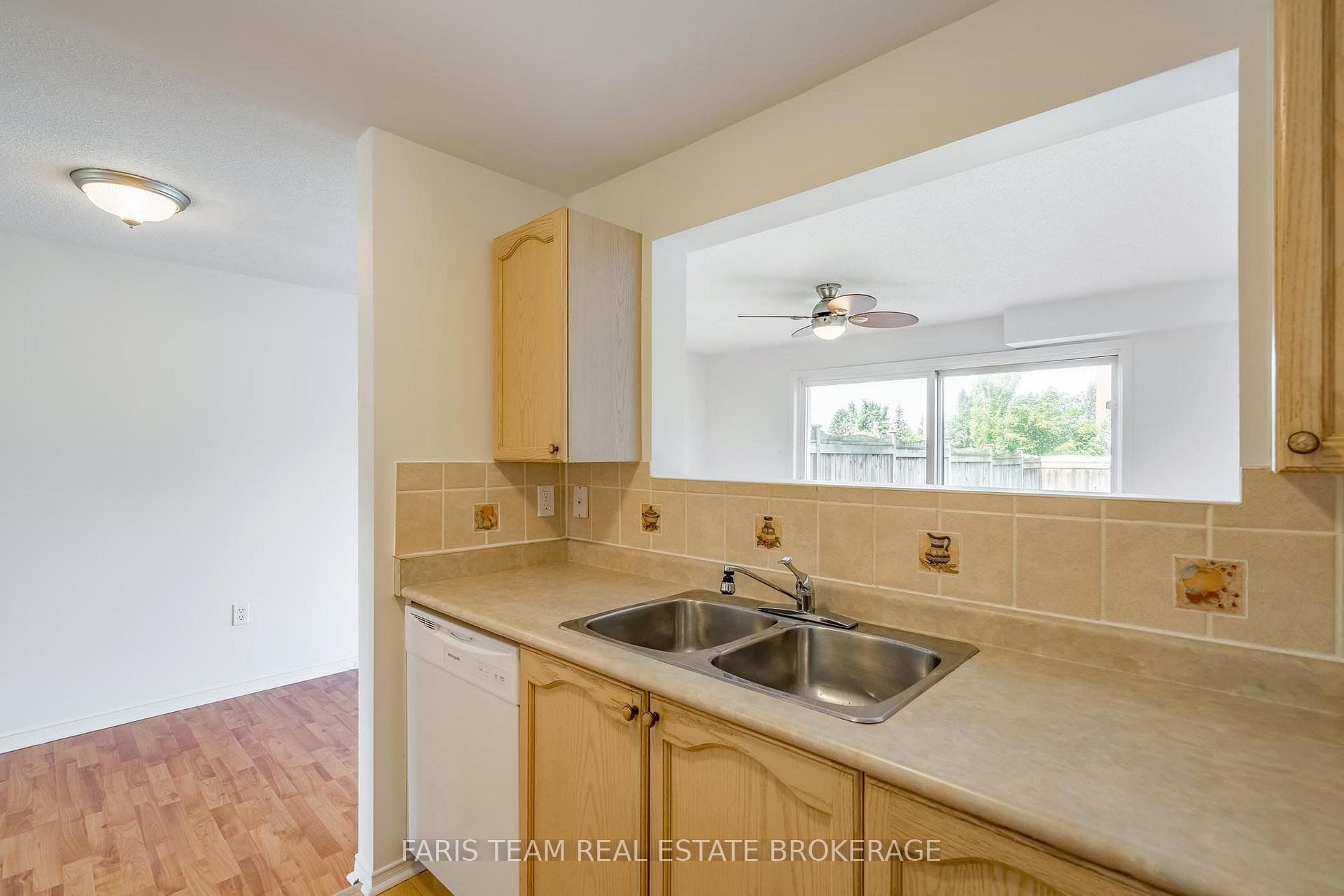 Photo 7 of 6 Raymond Crescent, Barrie, Painswick South — HOMEH