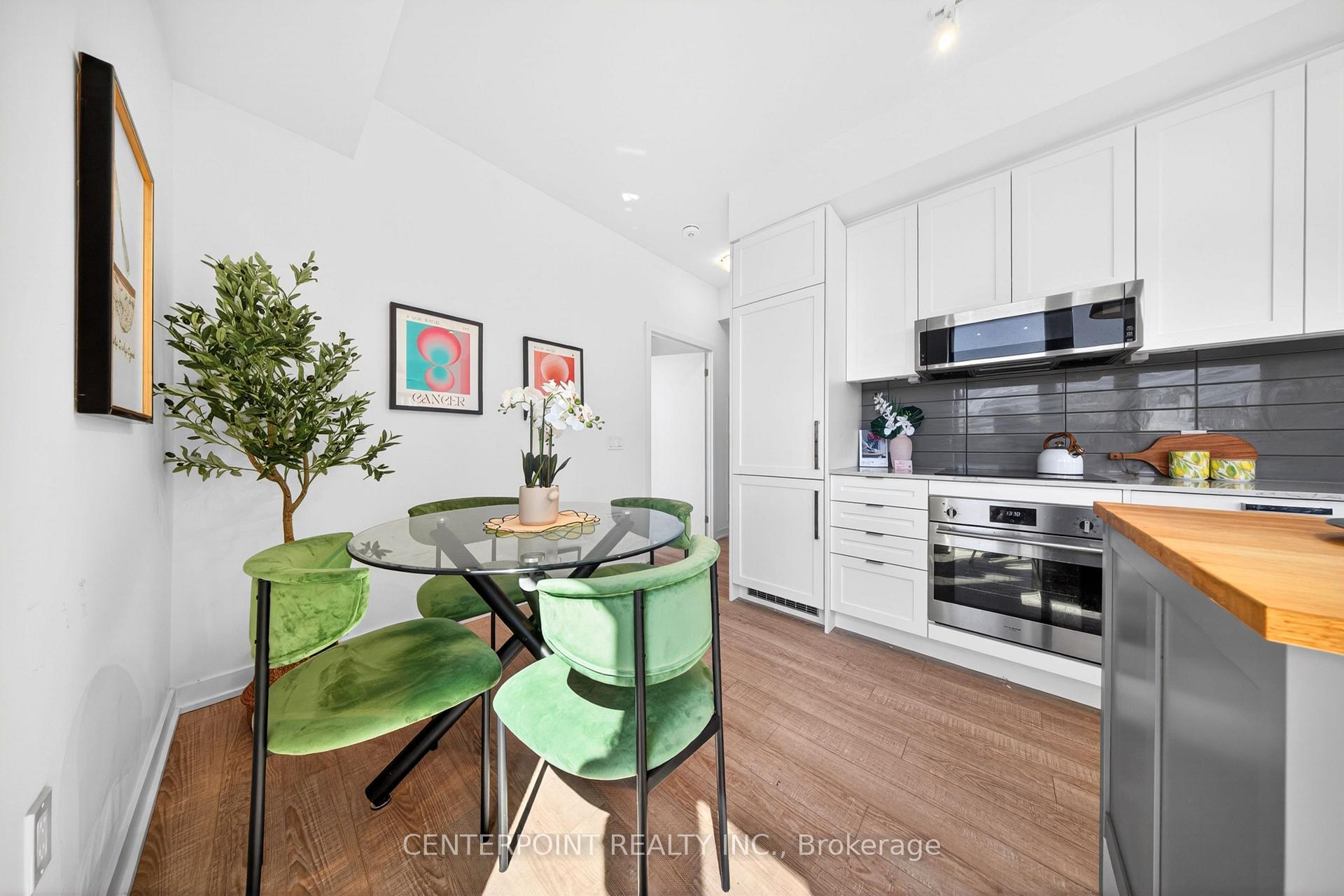 Photo 3 of Unit 519, 250 Lawrence Avenue W, Toronto, Lawrence Park North — HOMEH