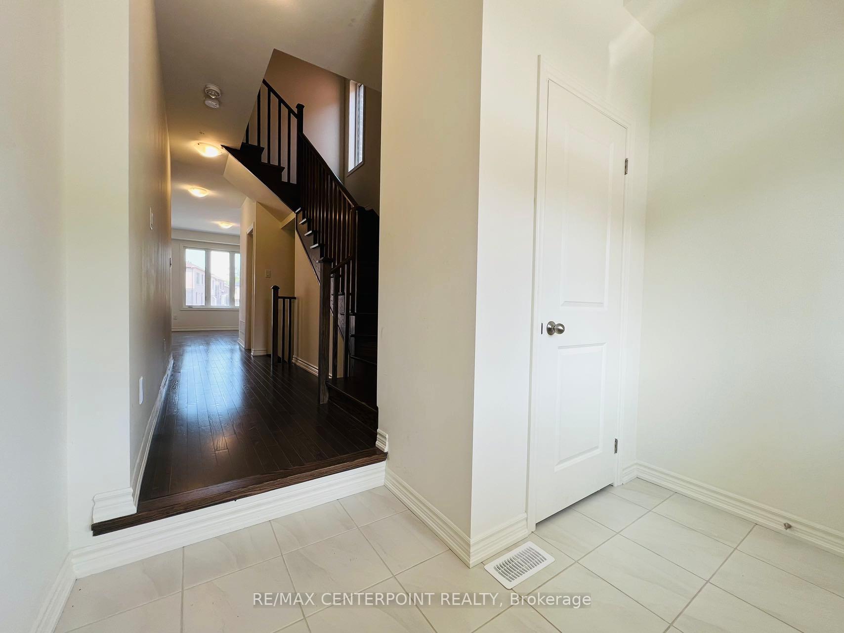 Photo 3 of 43 O'Reilly Street, Whitby, Rural Whitby — HOMEH