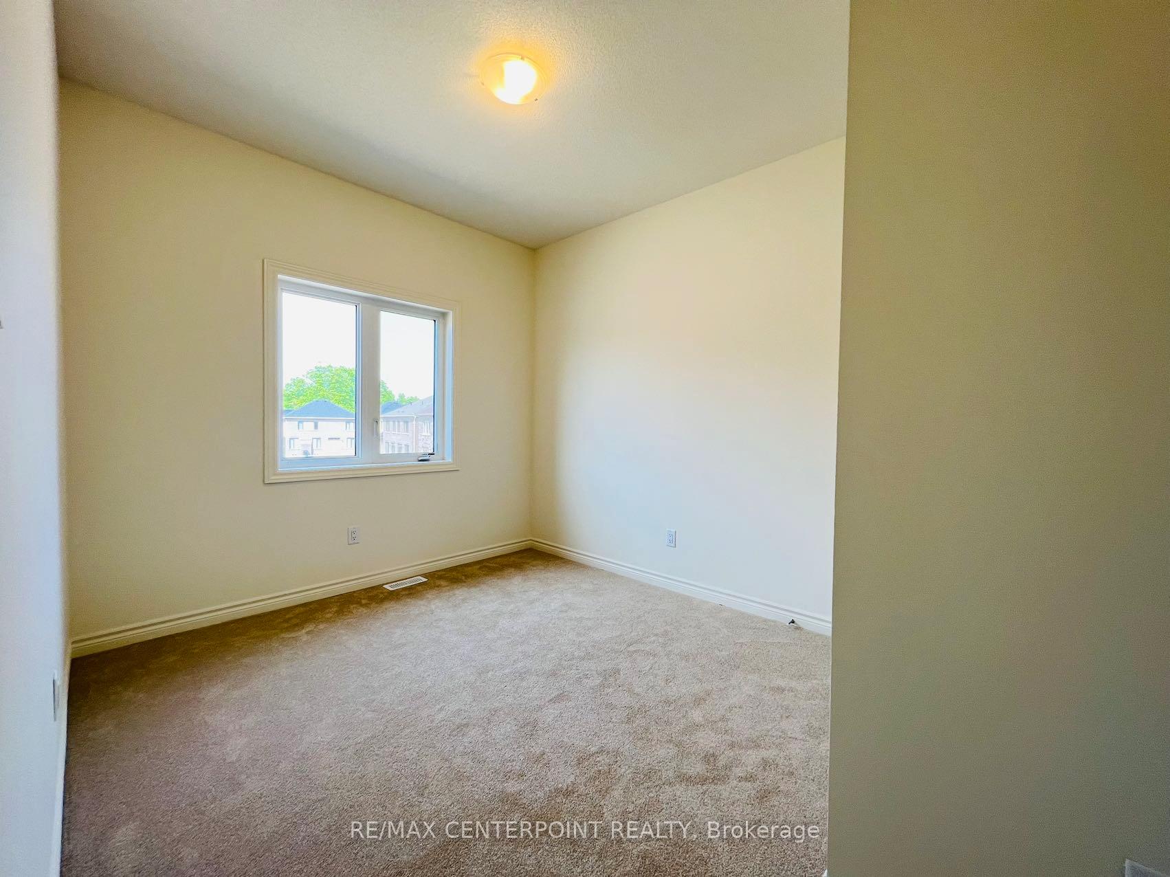 Photo 17 of 43 O'Reilly Street, Whitby, Rural Whitby — HOMEH