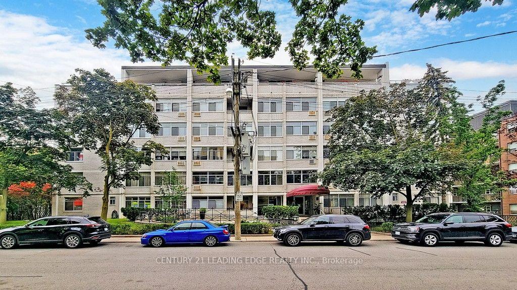 Front of Unit 109, 335 Lonsdale Road