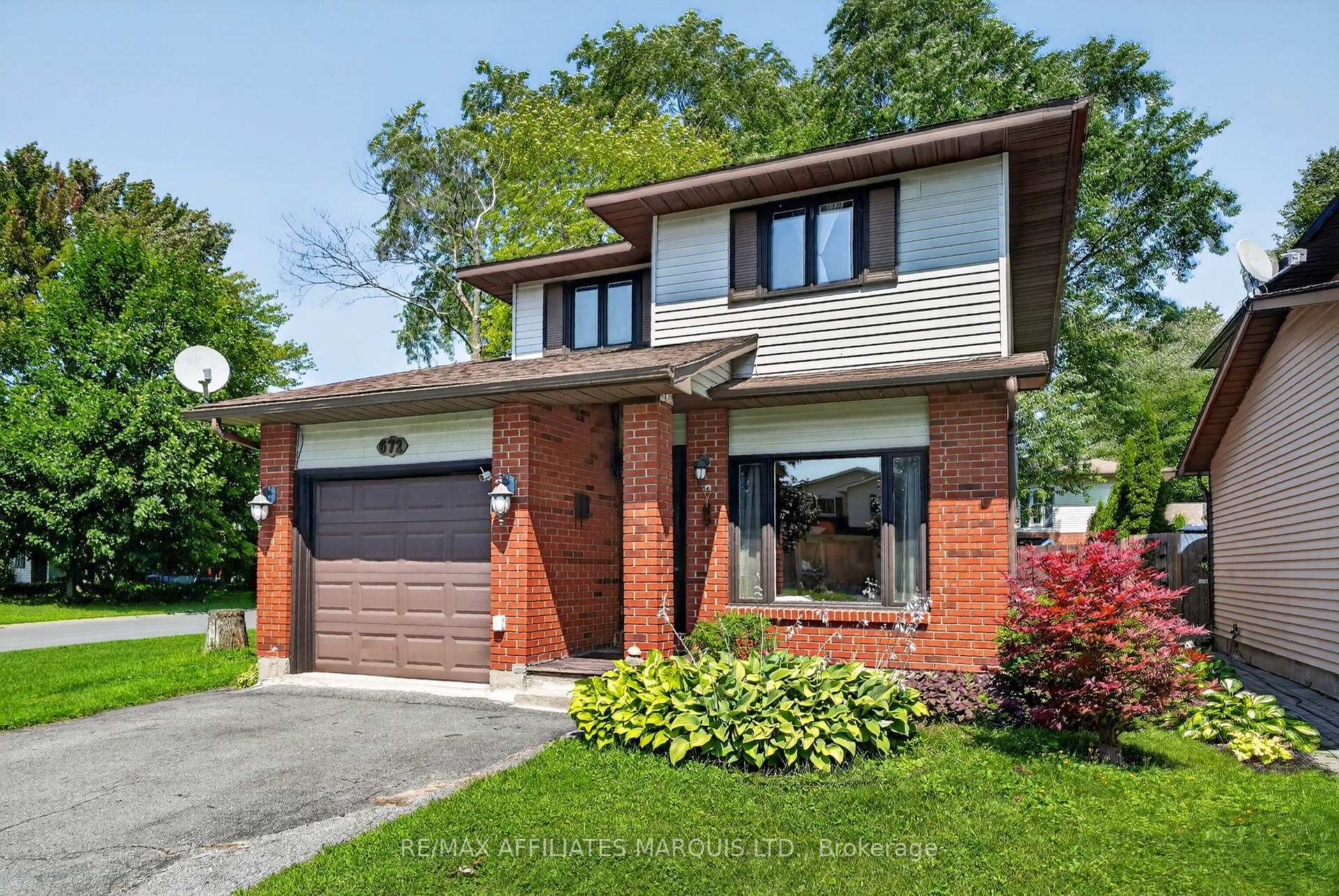 Photo 4 of 672 Champlain Drive, Cornwall, Cornwall — HOMEH