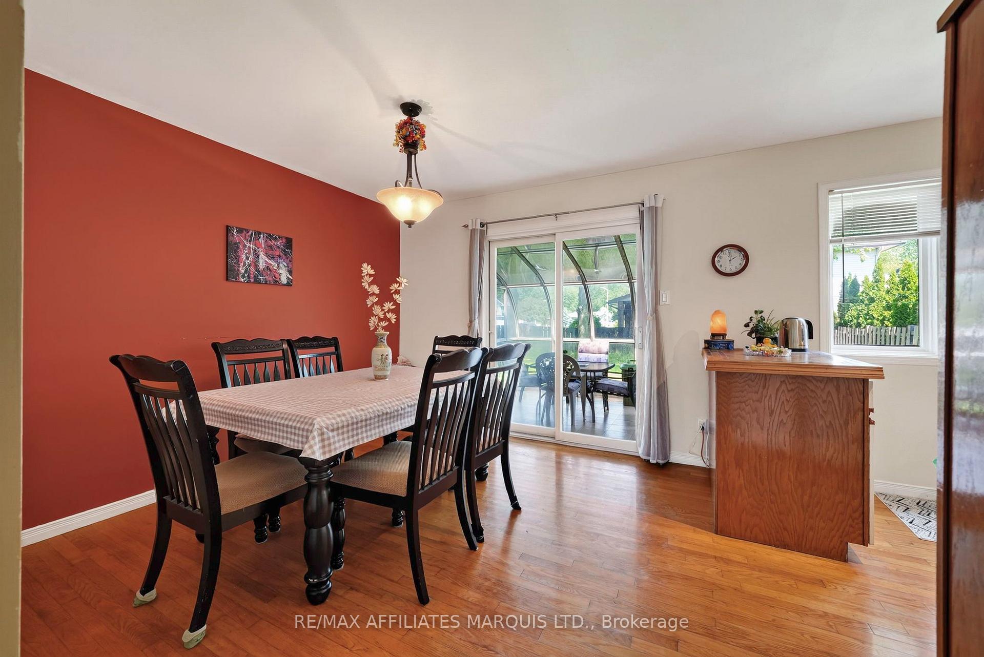 Photo 20 of 672 Champlain Drive, Cornwall, Cornwall — HOMEH