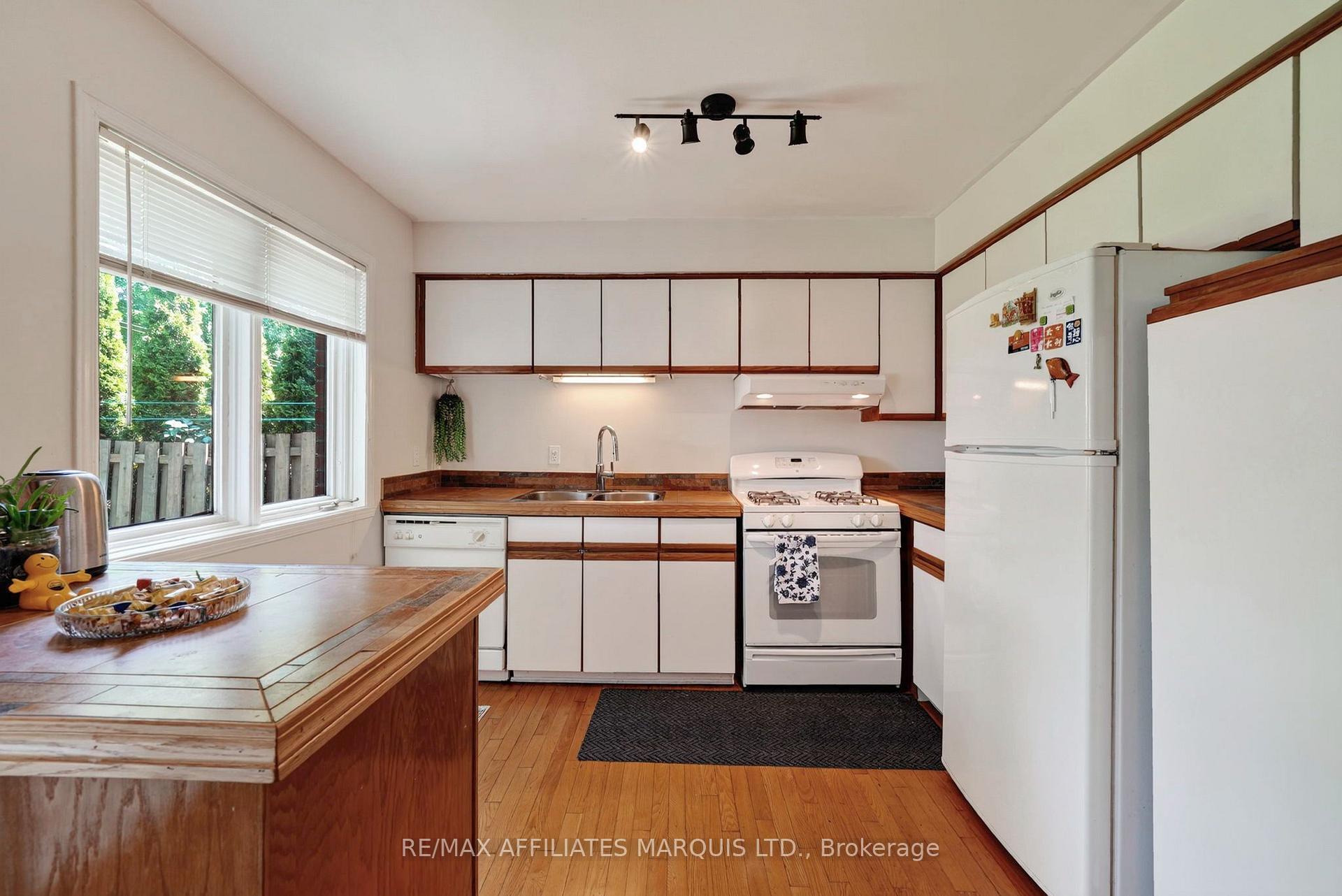 Photo 26 of 672 Champlain Drive, Cornwall, Cornwall — HOMEH