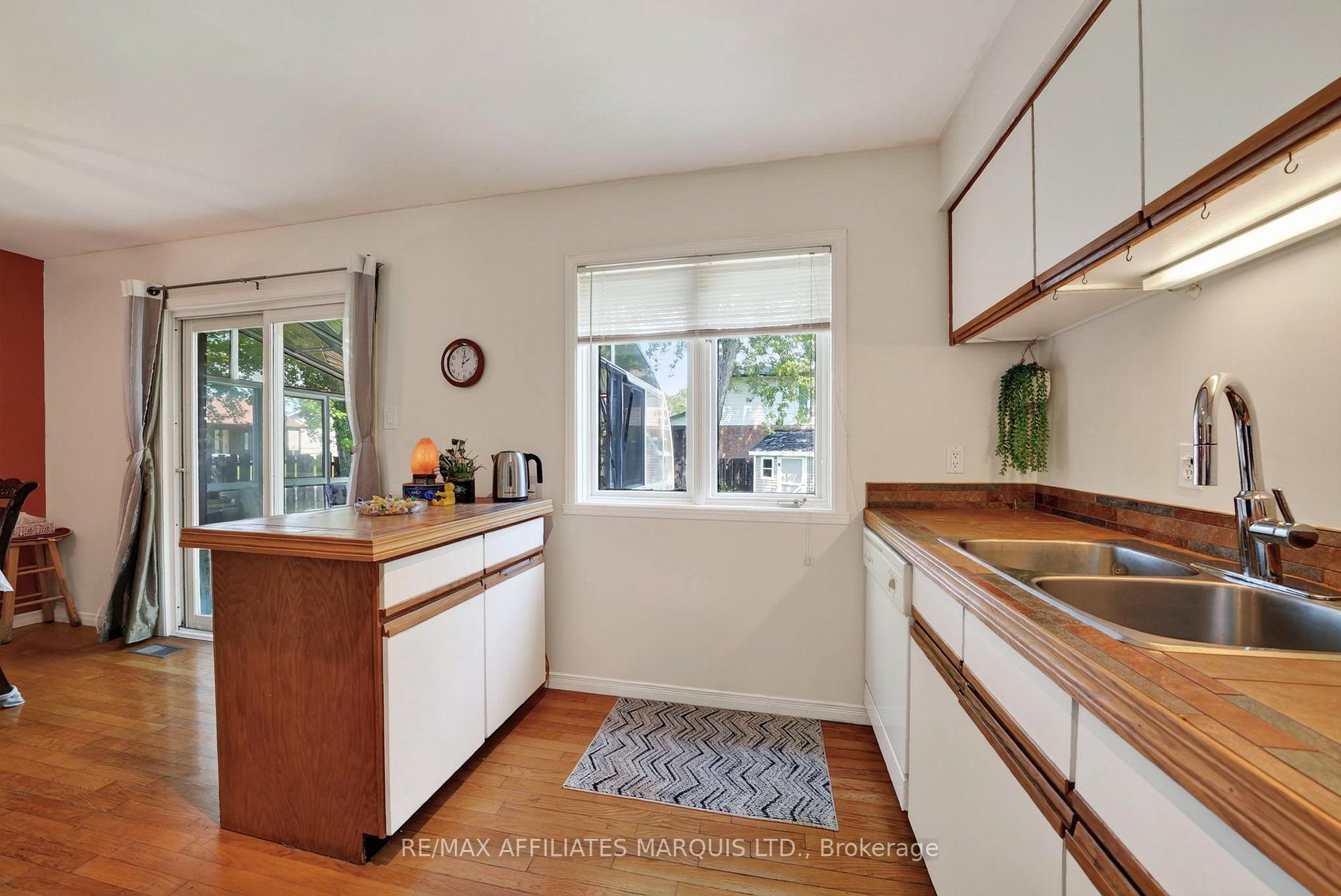 Photo 32 of 672 Champlain Drive, Cornwall, Cornwall — HOMEH