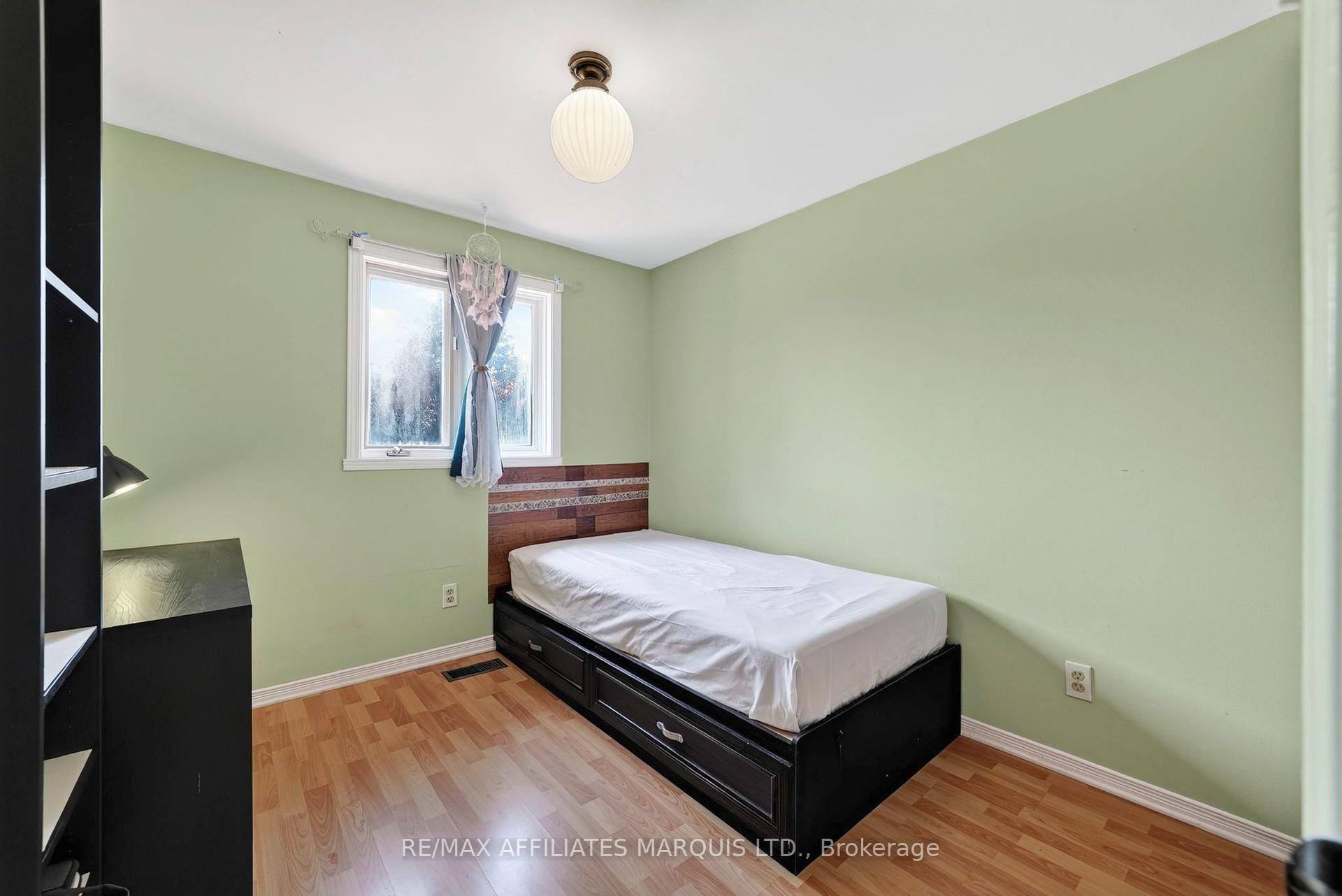 Photo 42 of 672 Champlain Drive, Cornwall, Cornwall — HOMEH