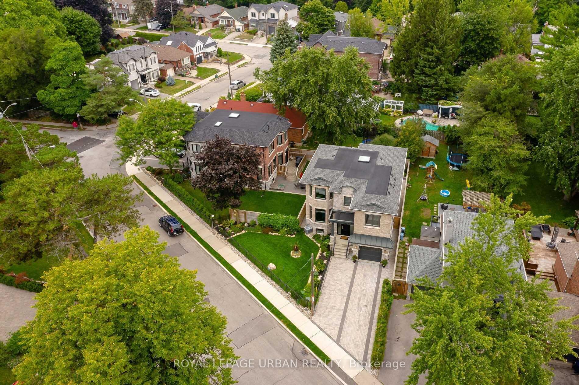 Photo 2 of 70 Parkview Hill Crescent, Toronto, O'Connor-Parkview — HOMEH