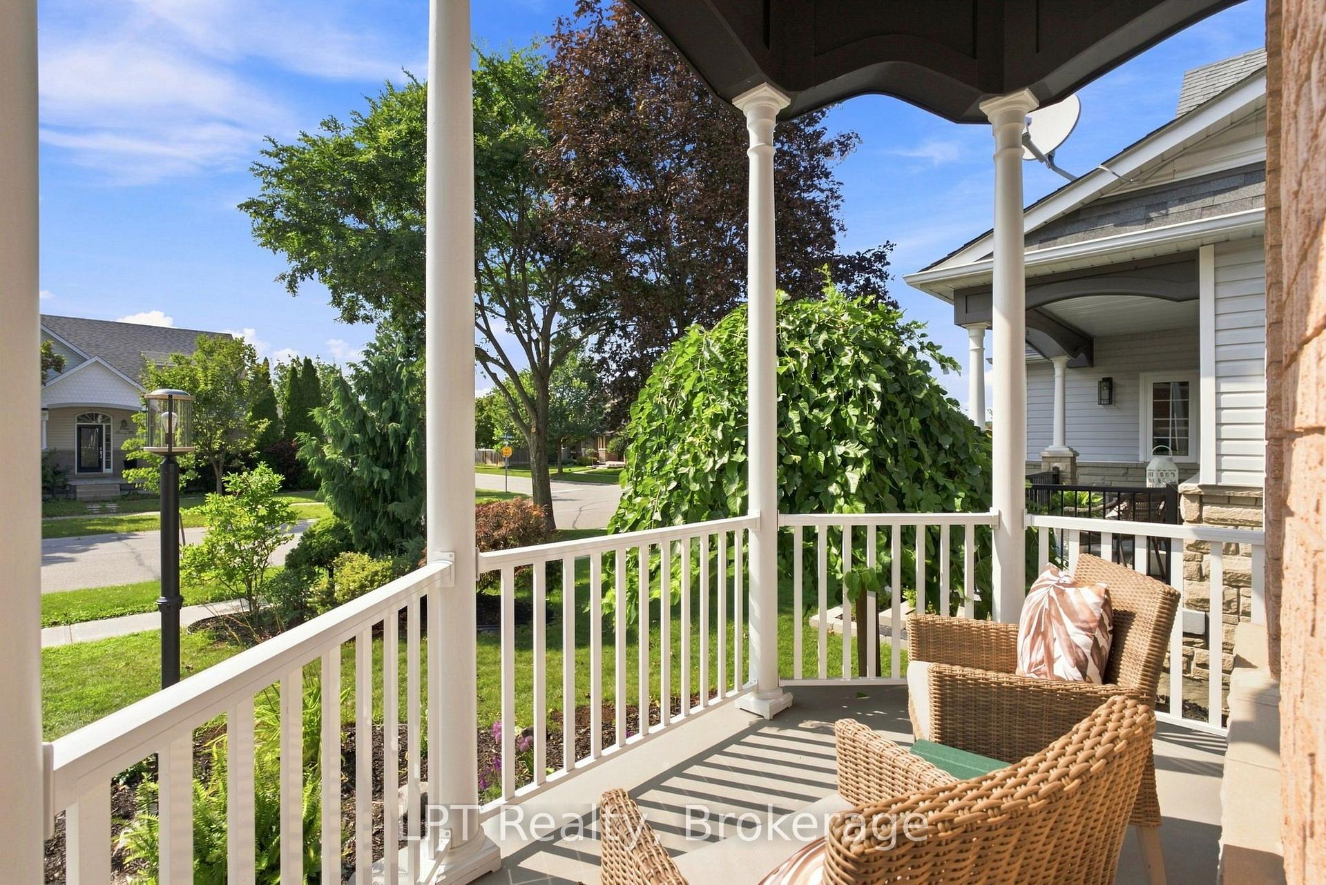 Photo 3 of 87 Darius Harns Drive, Whitby, Brooklin — HOMEH