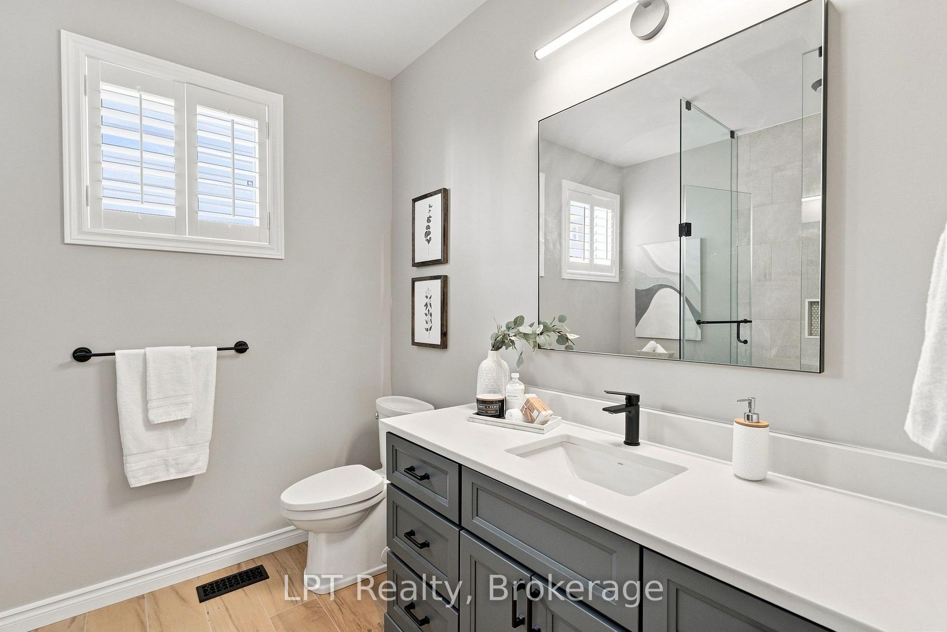 Photo 28 of 87 Darius Harns Drive, Whitby, Brooklin — HOMEH