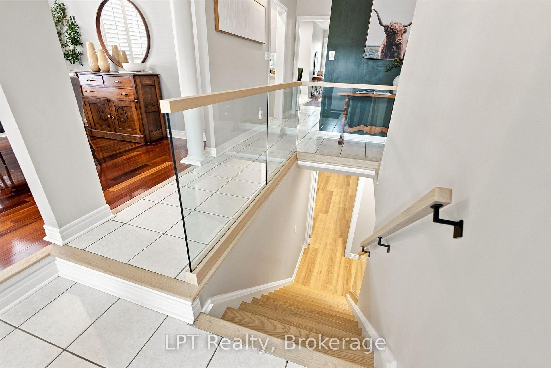 Photo 32 of 87 Darius Harns Drive, Whitby, Brooklin — HOMEH