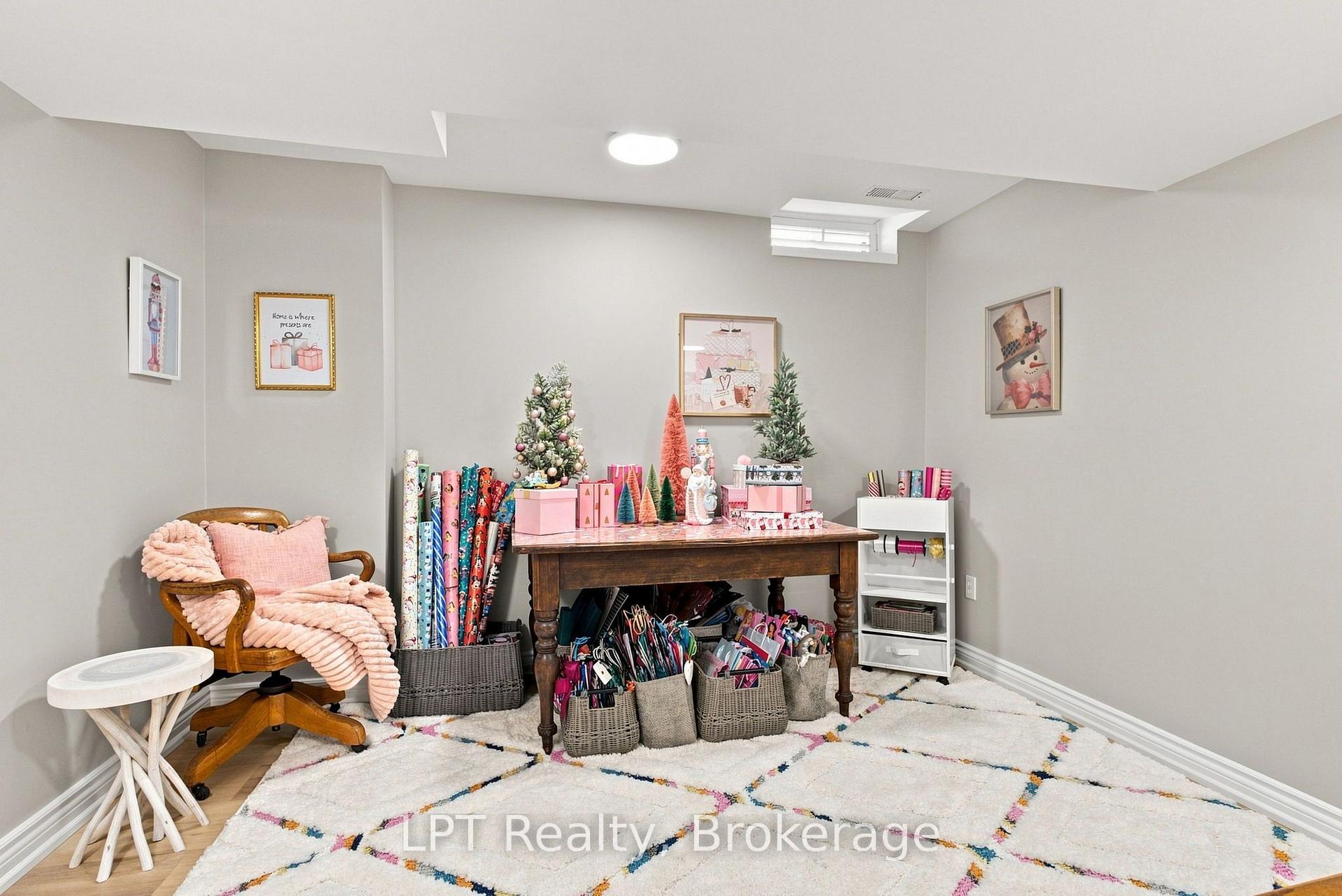 Photo 39 of 87 Darius Harns Drive, Whitby, Brooklin — HOMEH