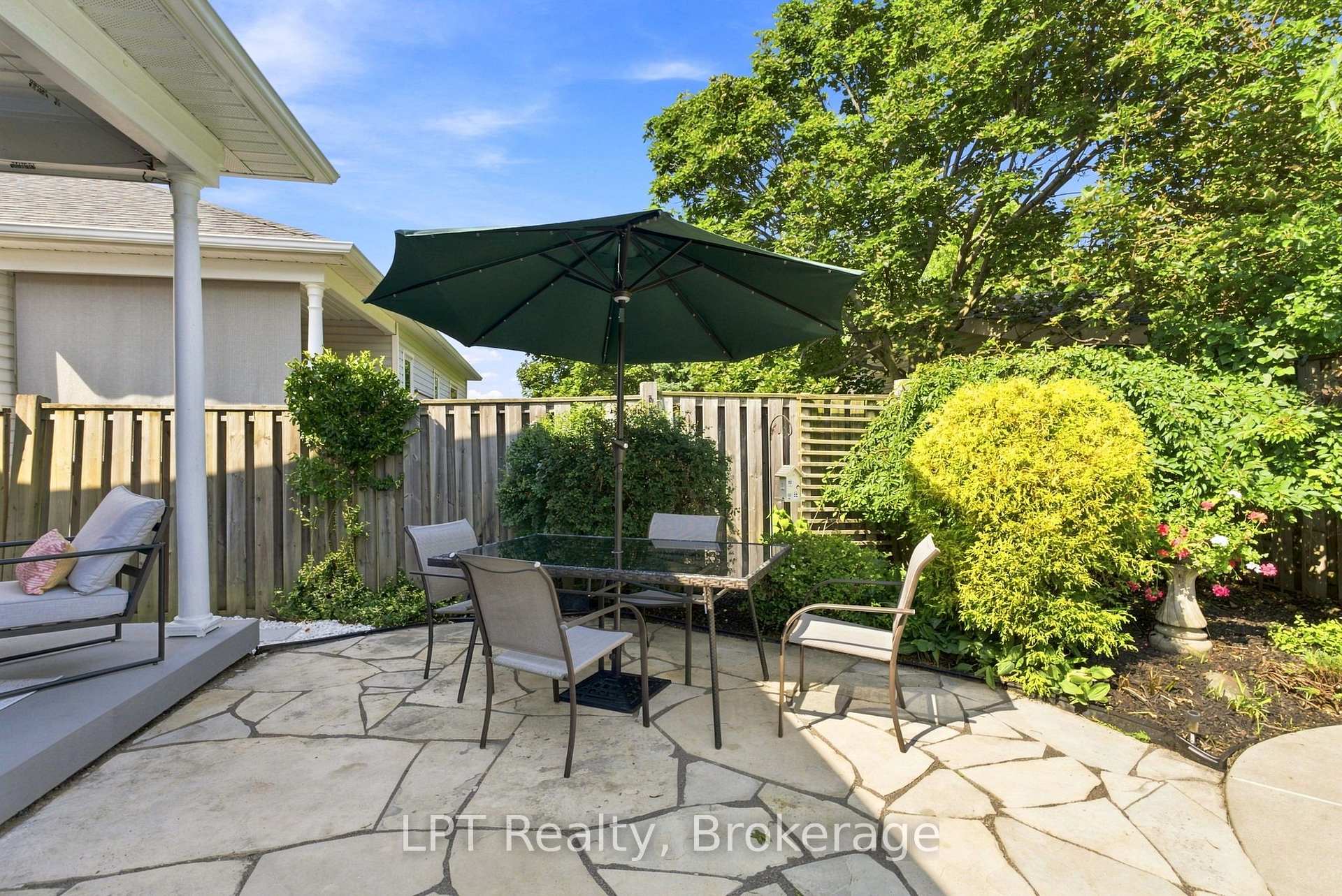 Photo 48 of 87 Darius Harns Drive, Whitby, Brooklin — HOMEH