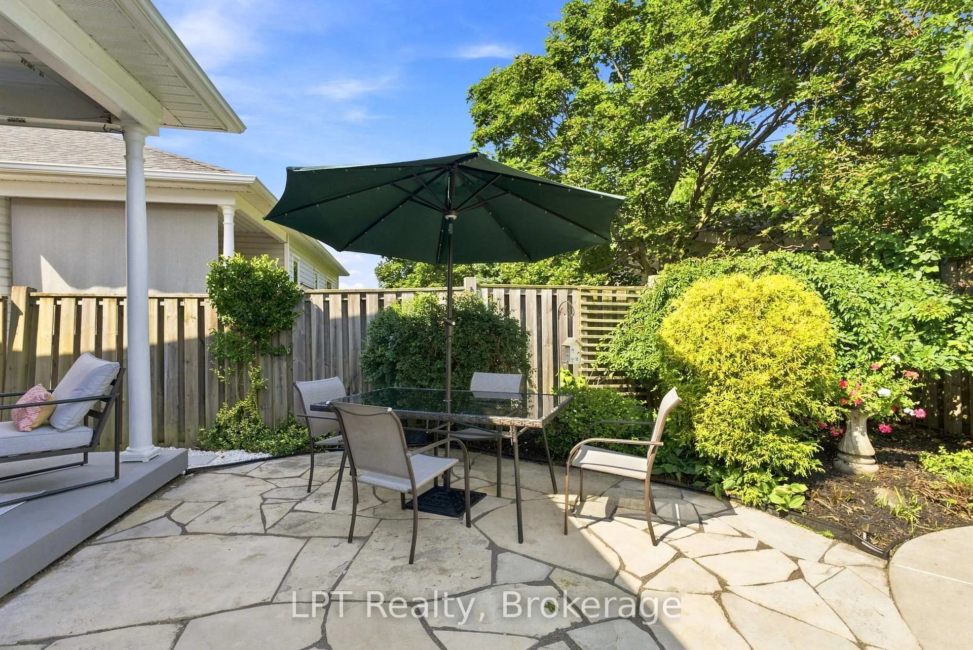 Photo 9 of 87 Darius Harns Drive, Whitby, Brooklin — HOMEH