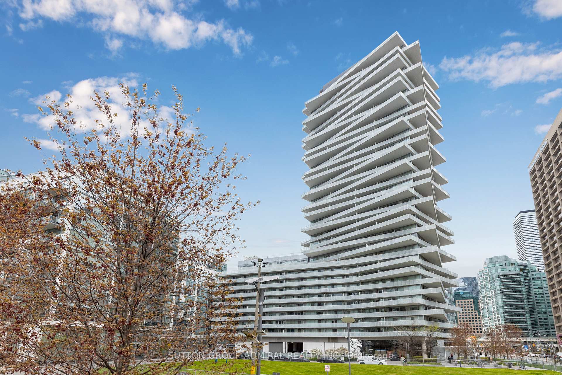 Photo 4 of Unit 208, 15 Queens Quay E, Toronto, Waterfront Communities — HOMEH