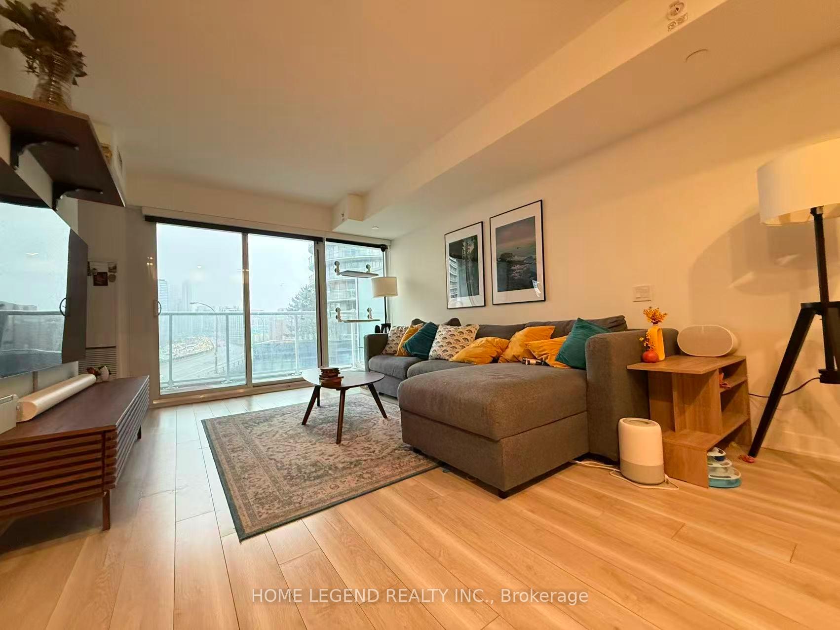 Photo 3 of Unit 710, 17 Bathurst Street, Toronto, Waterfront Communities — HOMEH