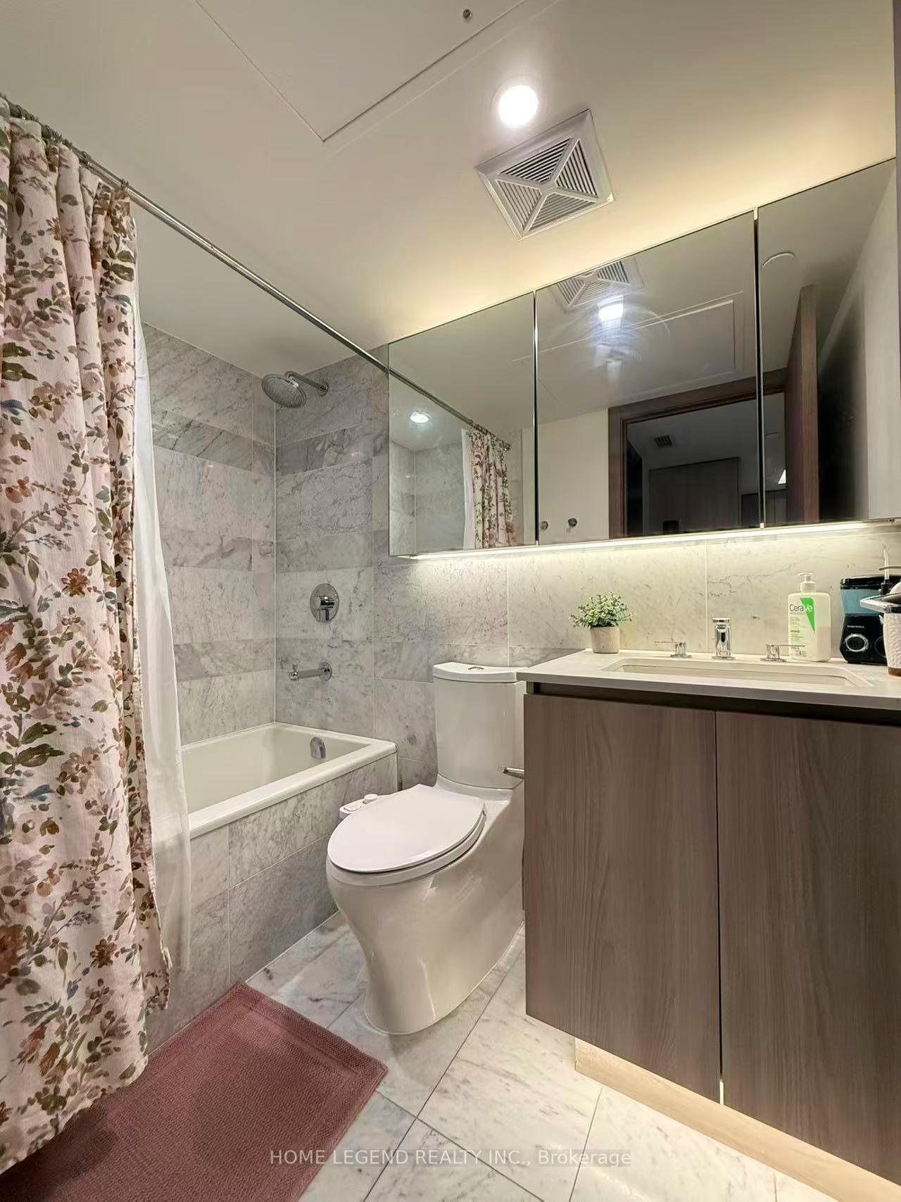 Photo 8 of Unit 710, 17 Bathurst Street, Toronto, Waterfront Communities — HOMEH
