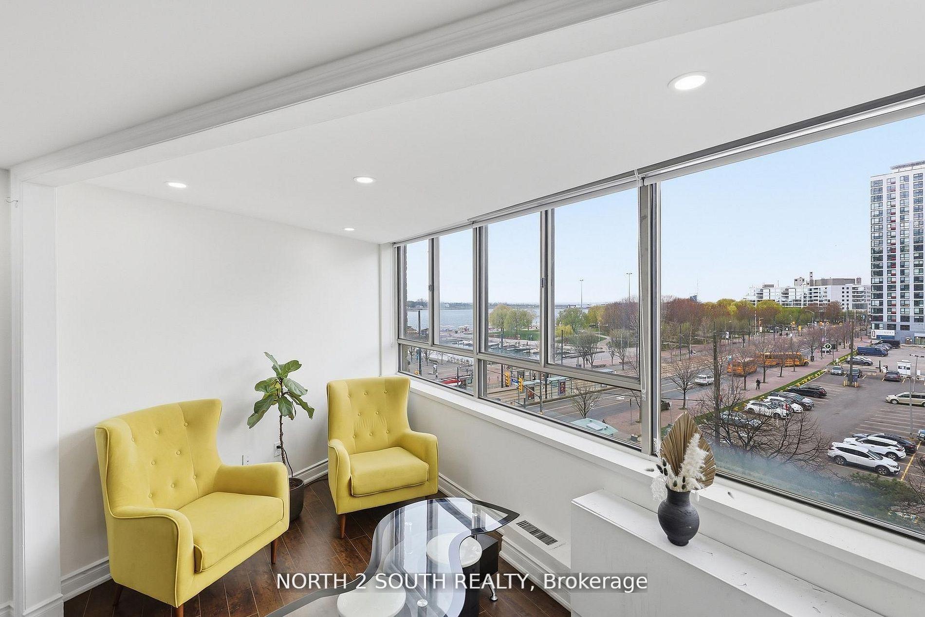 Photo 4 of Unit 505, 270 Queens Quay W, Toronto, Waterfront Communities — HOMEH