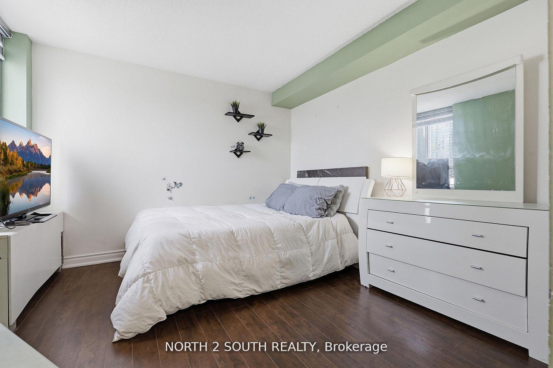 Photo 11 of Unit 505, 270 Queens Quay W, Toronto, Waterfront Communities — HOMEH
