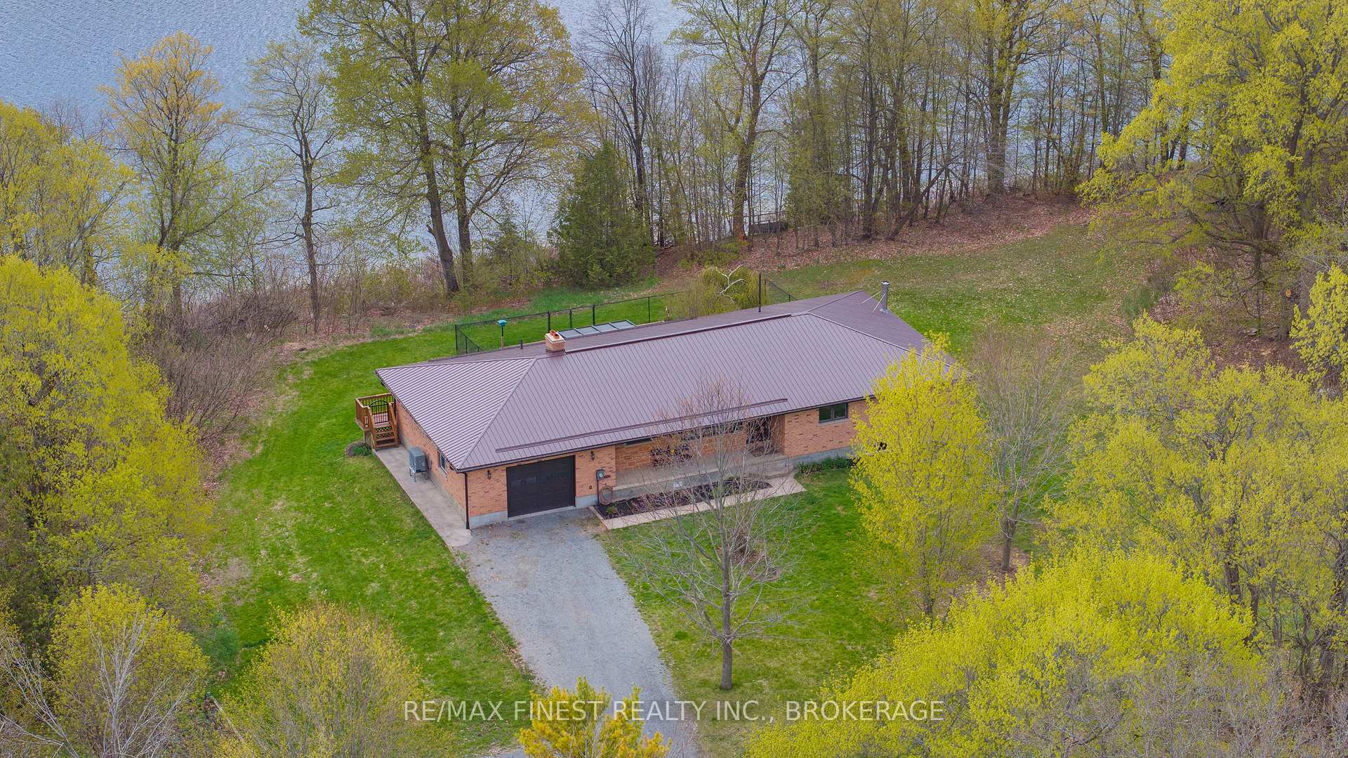 Photo 2 of 4834 Battersea Road, Frontenac, Frontenac South — HOMEH