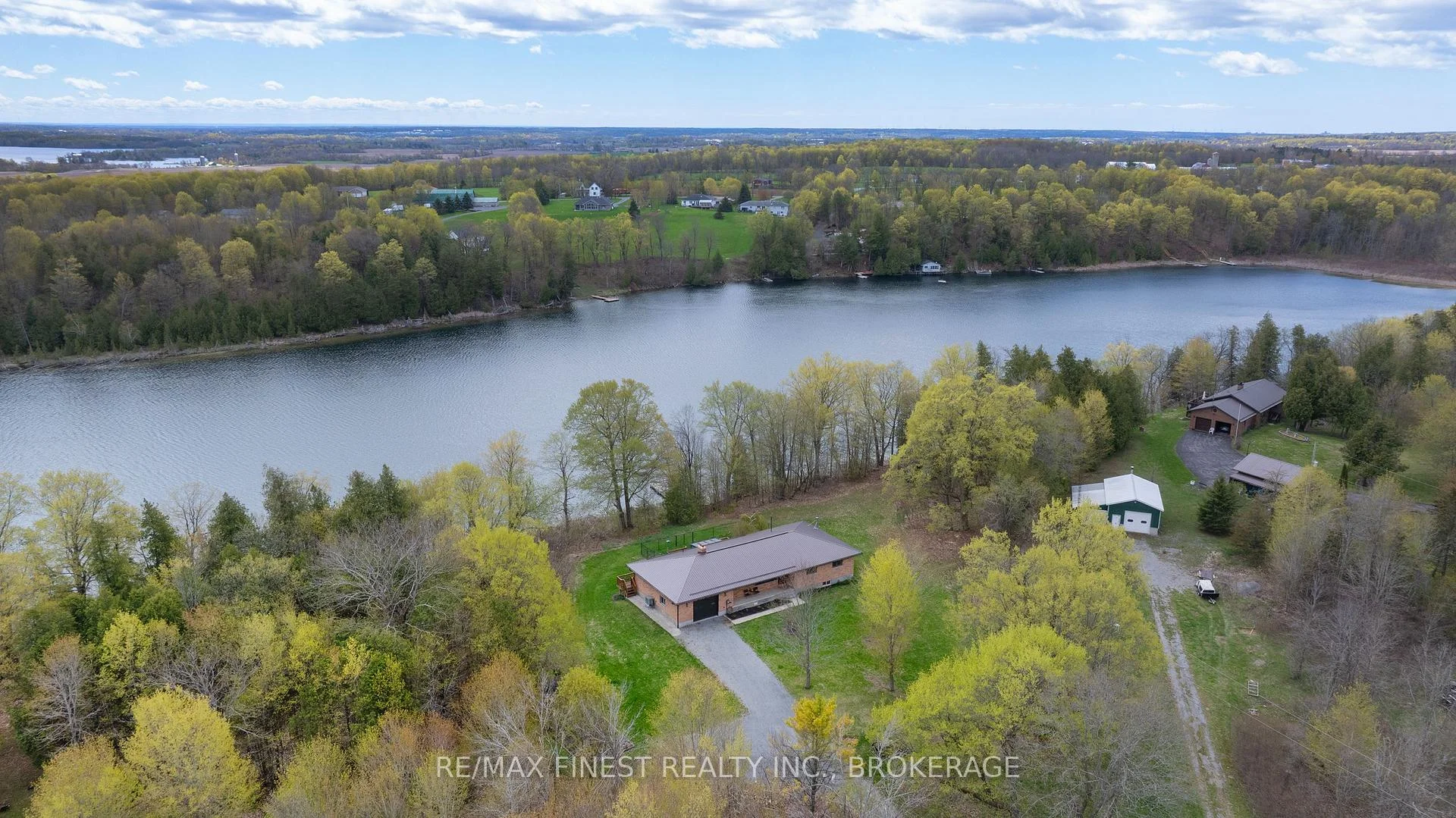 Photo 3 of 4834 Battersea Road, Frontenac, Frontenac South — HOMEH