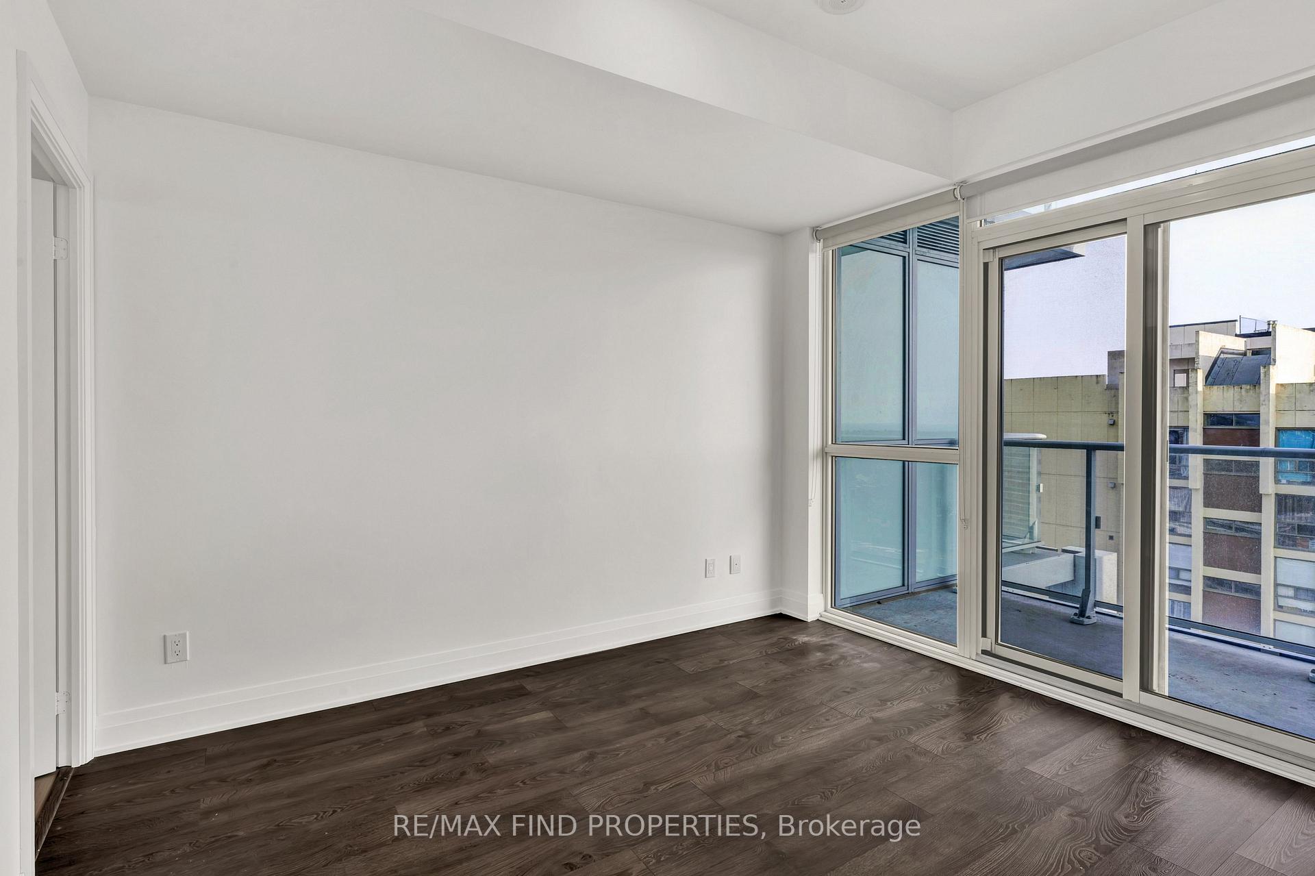 Photo 9 of Unit 1504, 55 Speers Road, Oakville, Central — HOMEH