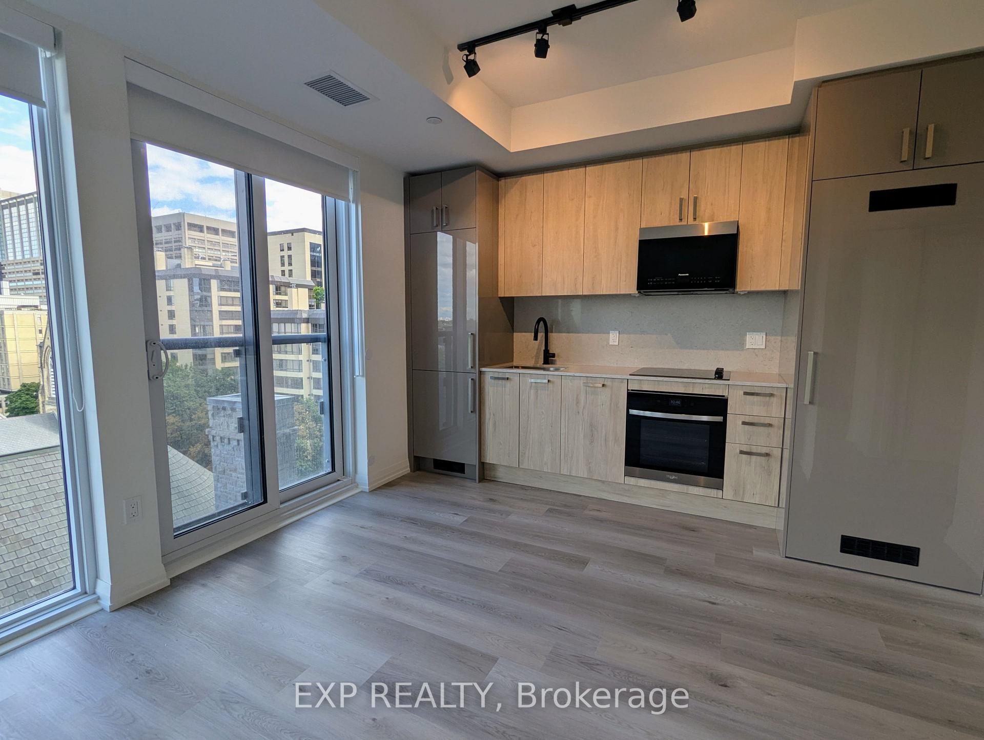 Photo 3 of Unit 814, 280 Dundas Street W, Toronto, Kensington-Chinatown — HOMEH