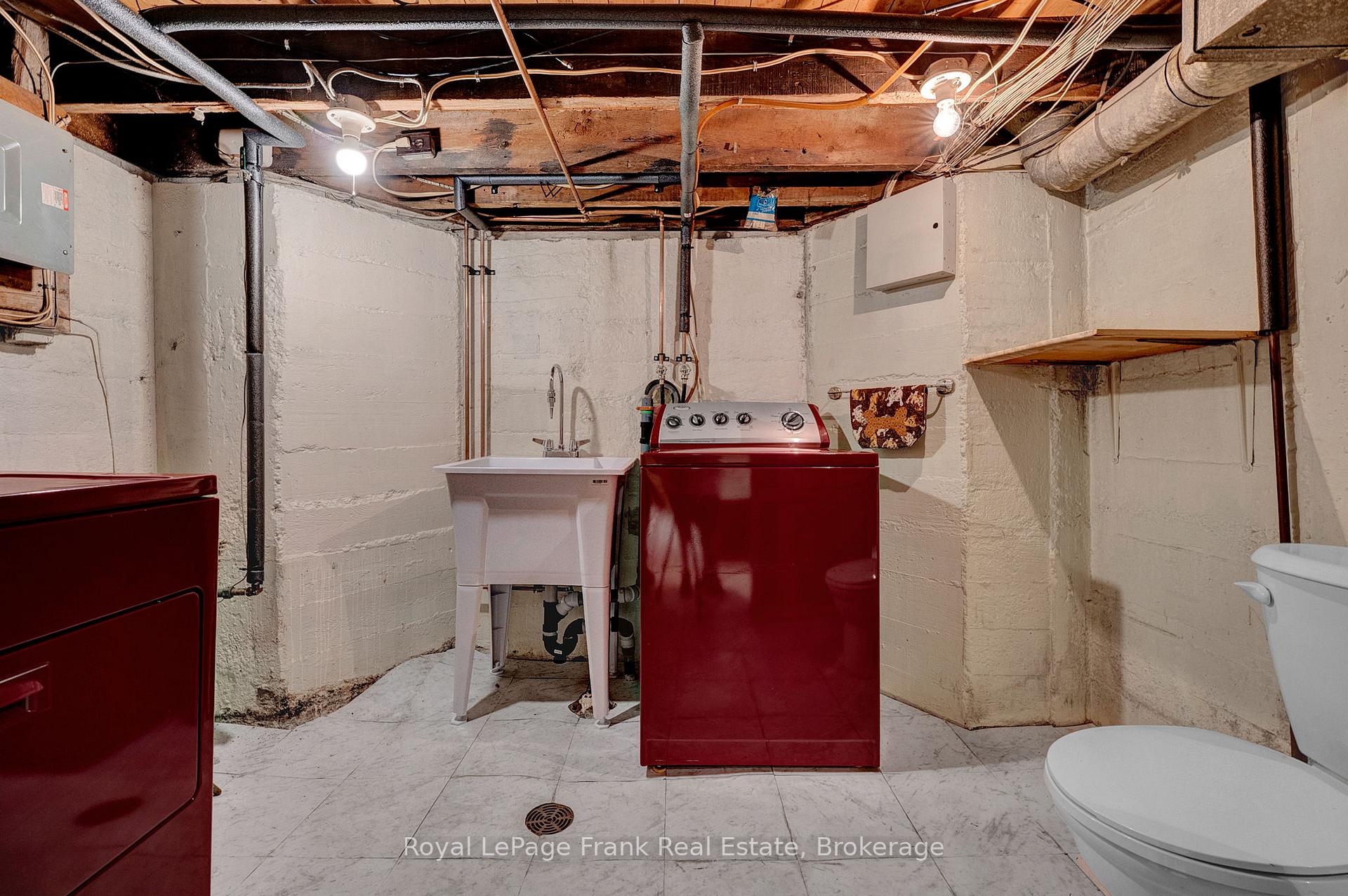 Photo 20 of 121 Cromwell Avenue, Oshawa, Vanier — HOMEH
