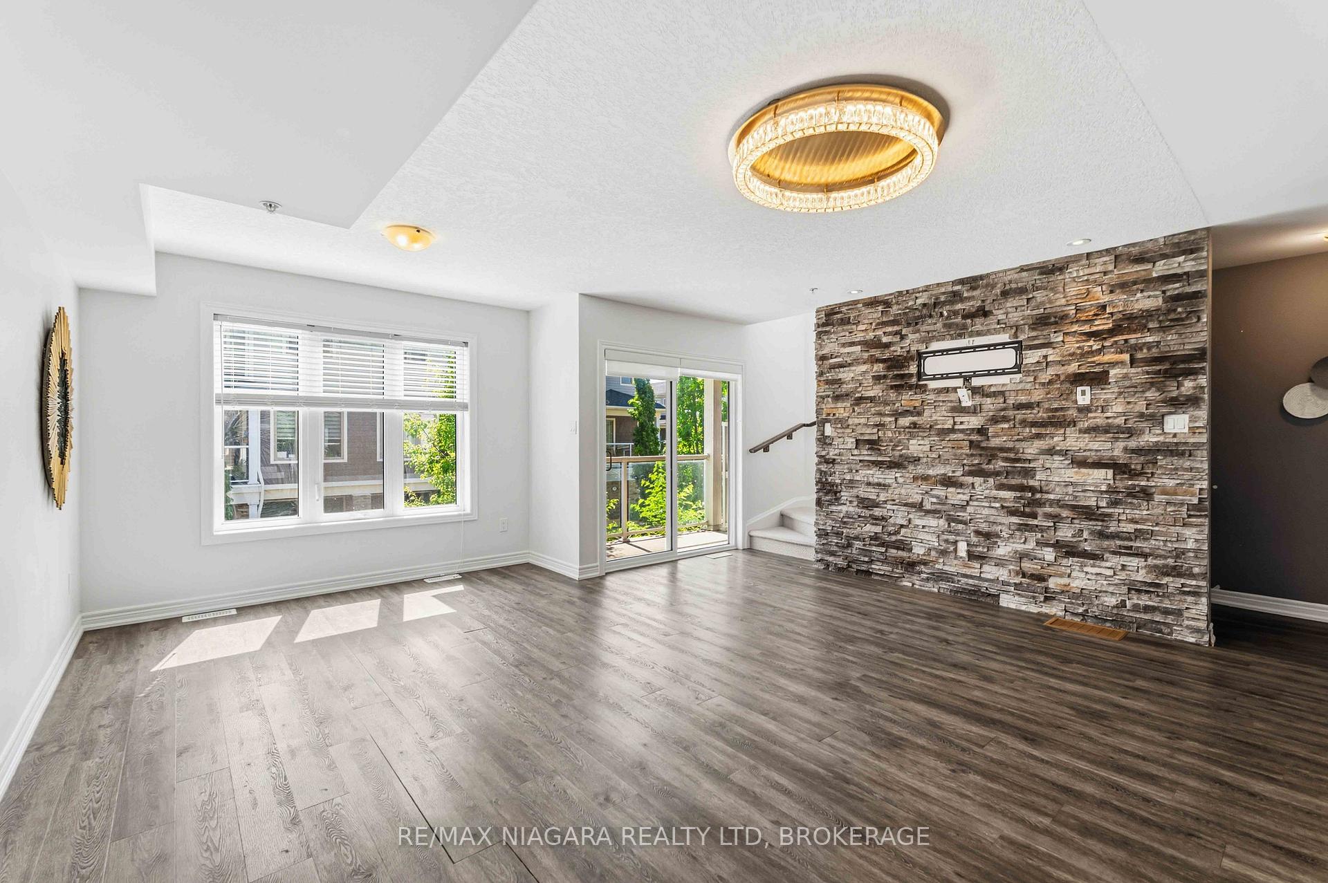 Photo 14 of 47 Scarlett Common, St. Catharines, Secord Woods — HOMEH