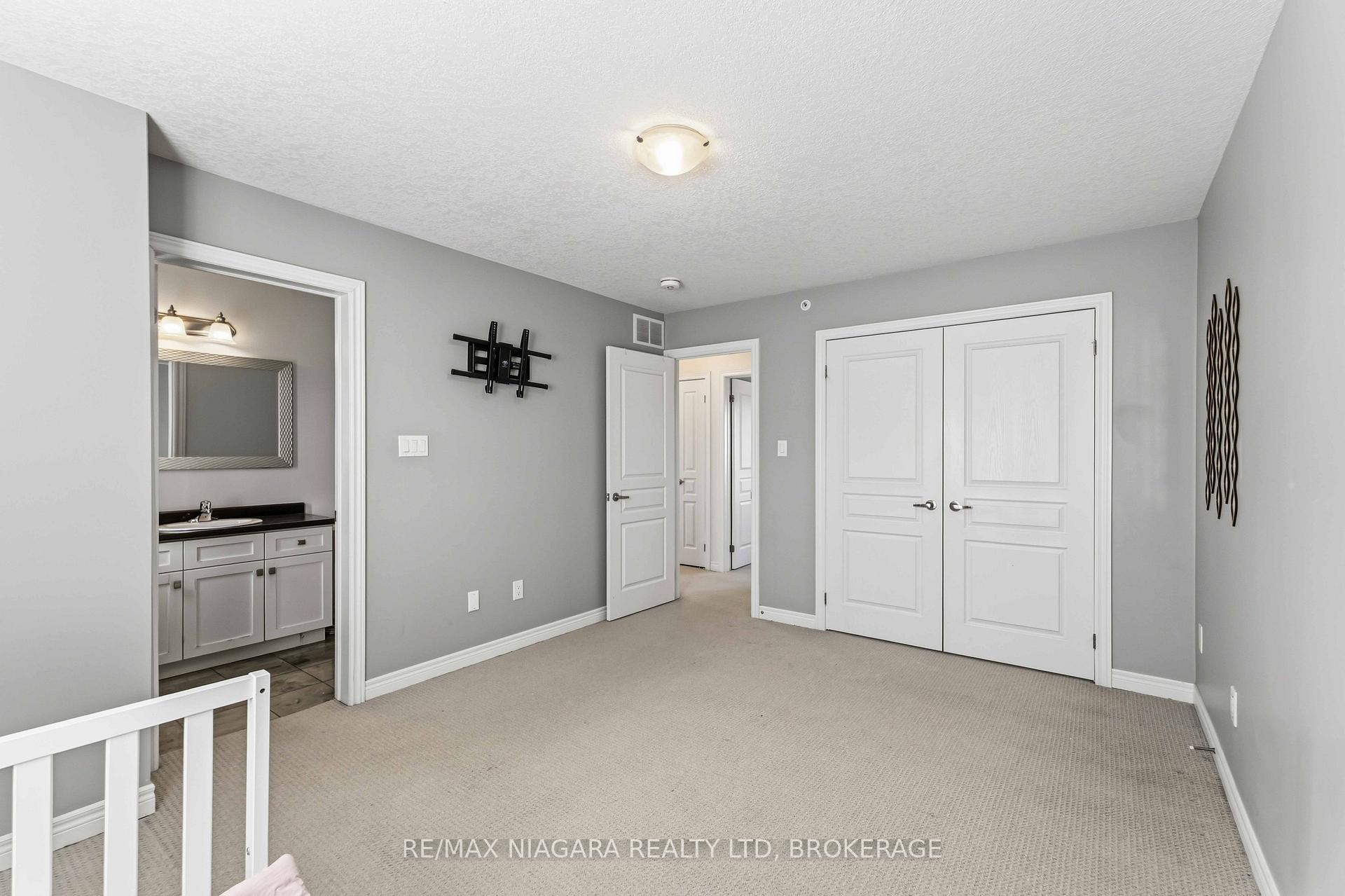 Photo 19 of 47 Scarlett Common, St. Catharines, Secord Woods — HOMEH