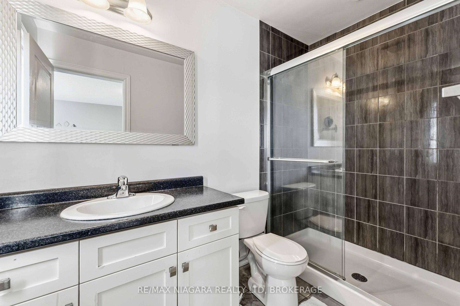 Photo 20 of 47 Scarlett Common, St. Catharines, Secord Woods — HOMEH