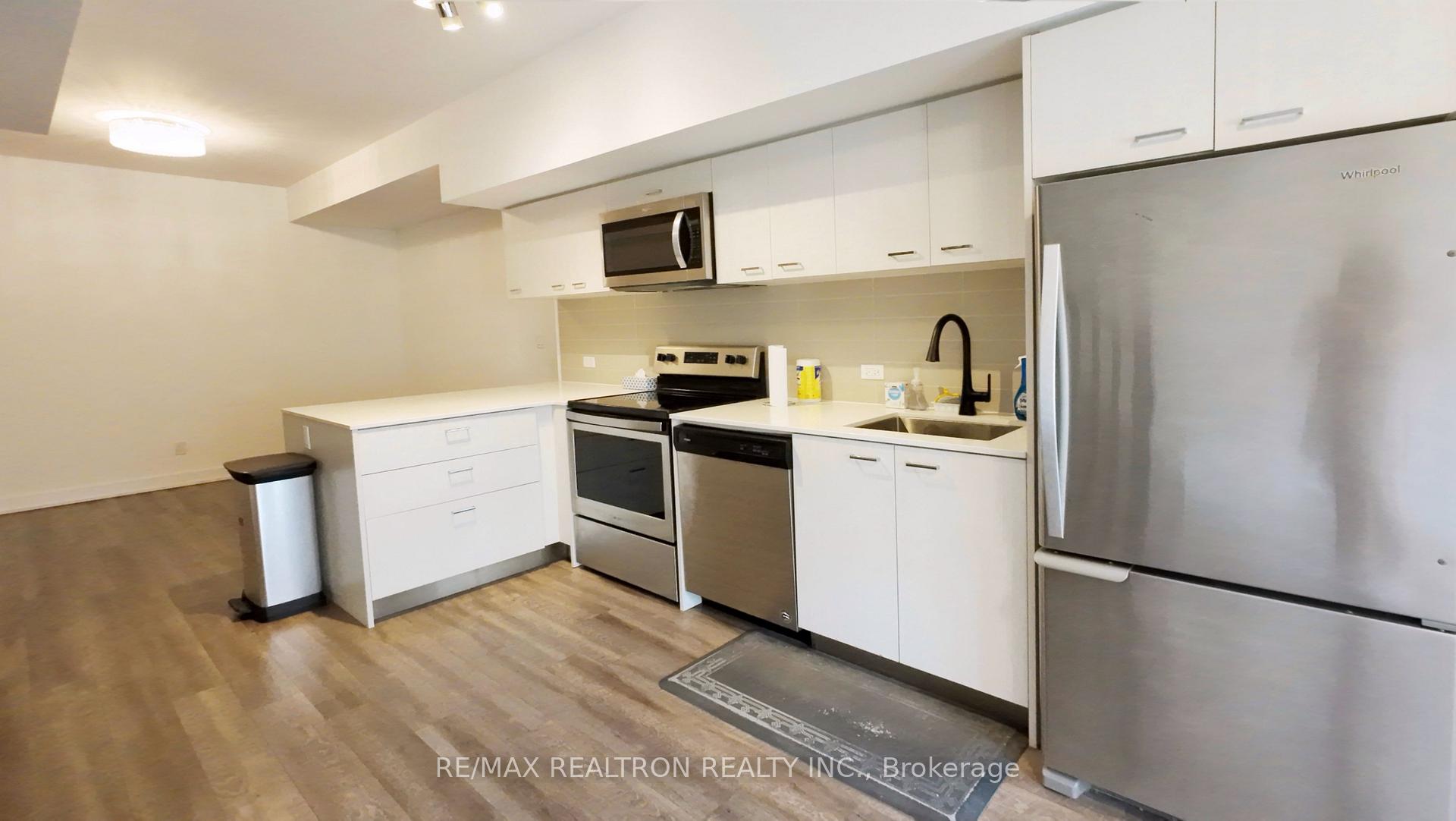 Photo 4 of Unit 128, 20 Echo Point, Scarborough, L'Amoreaux — HOMEH
