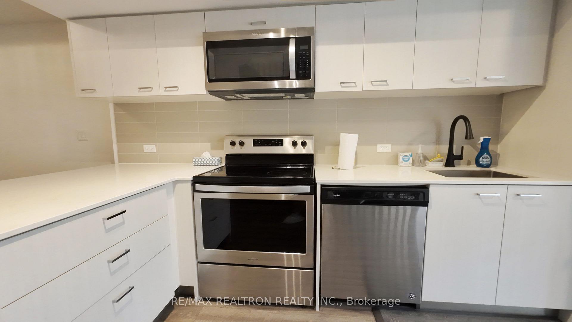 Photo 5 of Unit 128, 20 Echo Point, Scarborough, L'Amoreaux — HOMEH