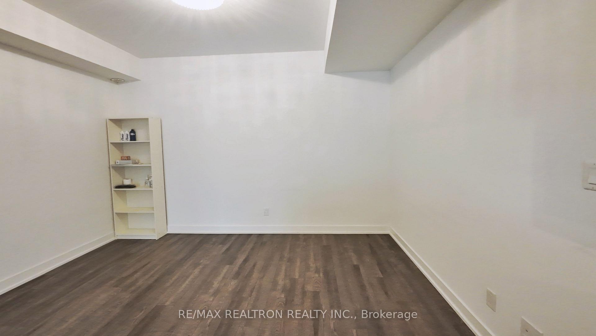 Photo 6 of Unit 128, 20 Echo Point, Scarborough, L'Amoreaux — HOMEH