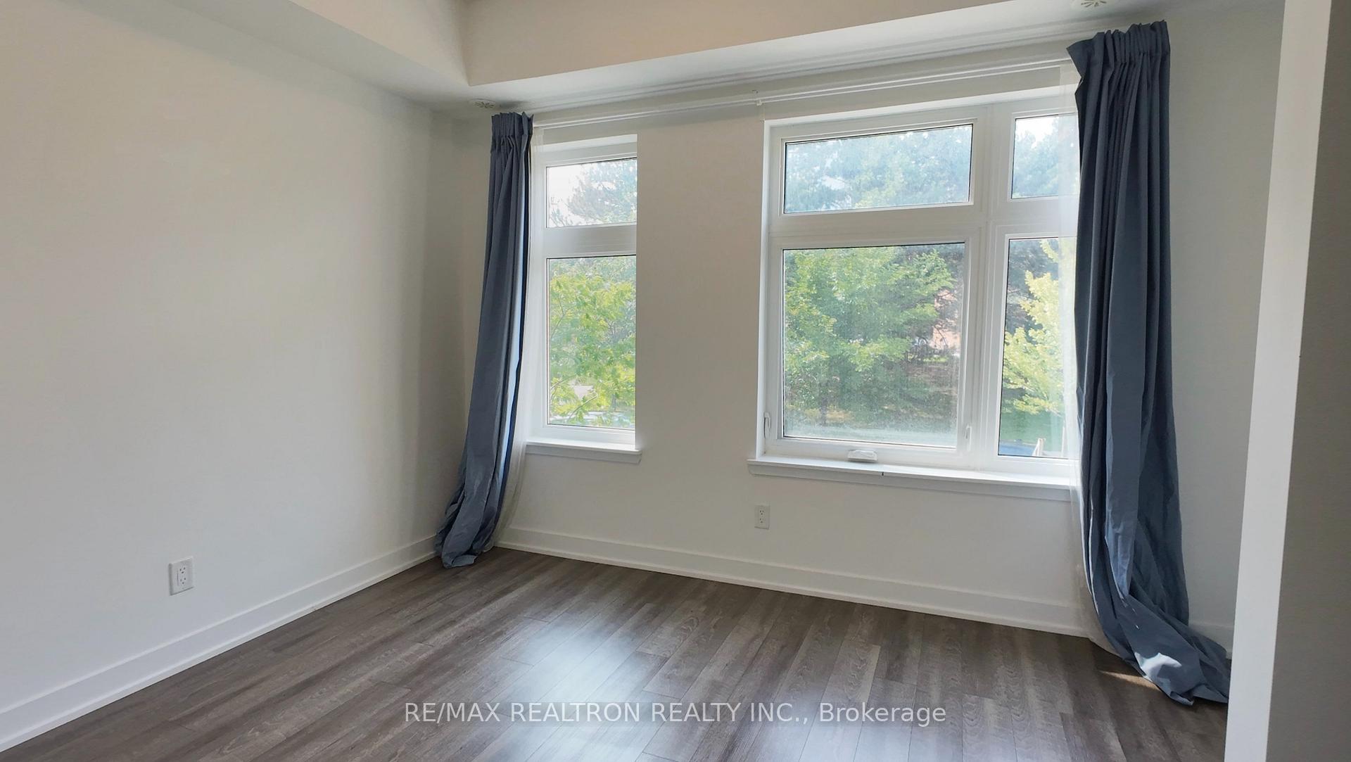 Photo 8 of Unit 128, 20 Echo Point, Scarborough, L'Amoreaux — HOMEH