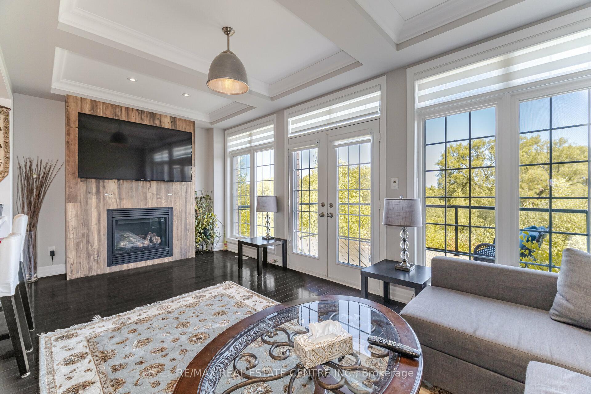 Photo 15 of 34 Alex Campbell Crescent, King, King City — HOMEH