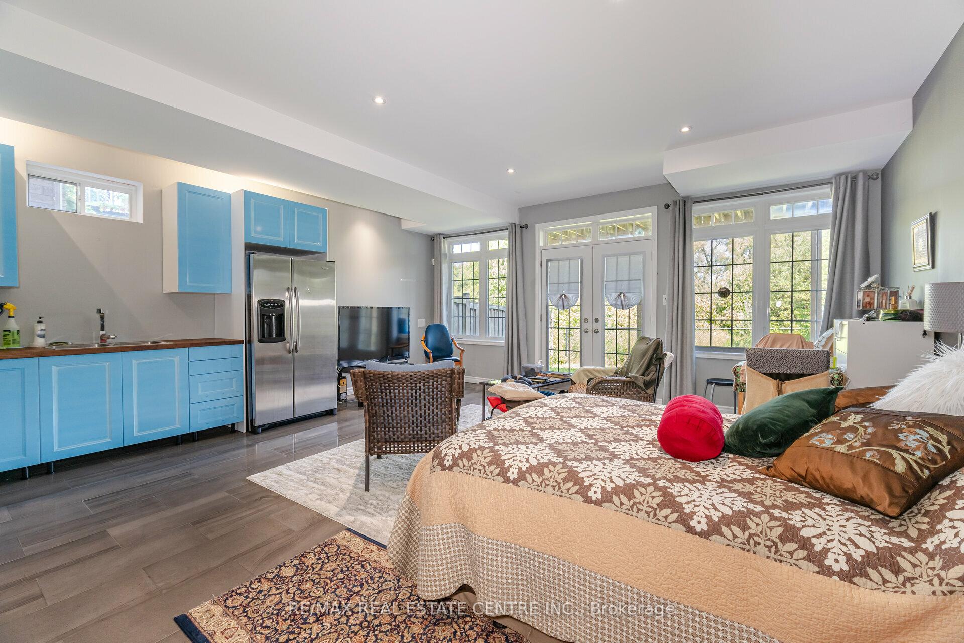 Photo 33 of 34 Alex Campbell Crescent, King, King City — HOMEH