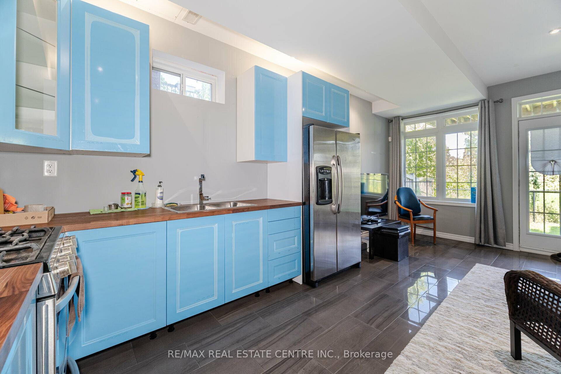 Photo 36 of 34 Alex Campbell Crescent, King, King City — HOMEH