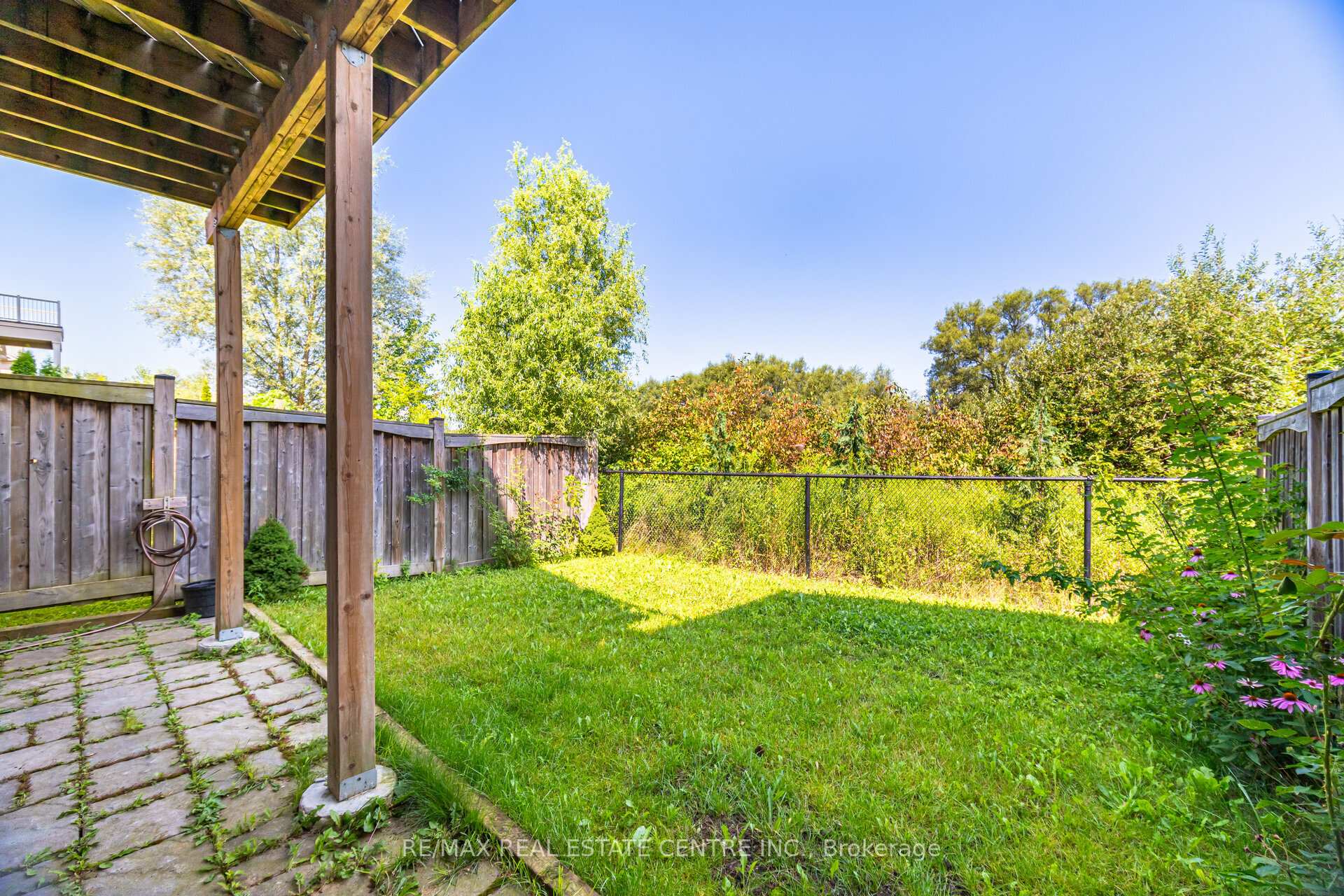Photo 37 of 34 Alex Campbell Crescent, King, King City — HOMEH