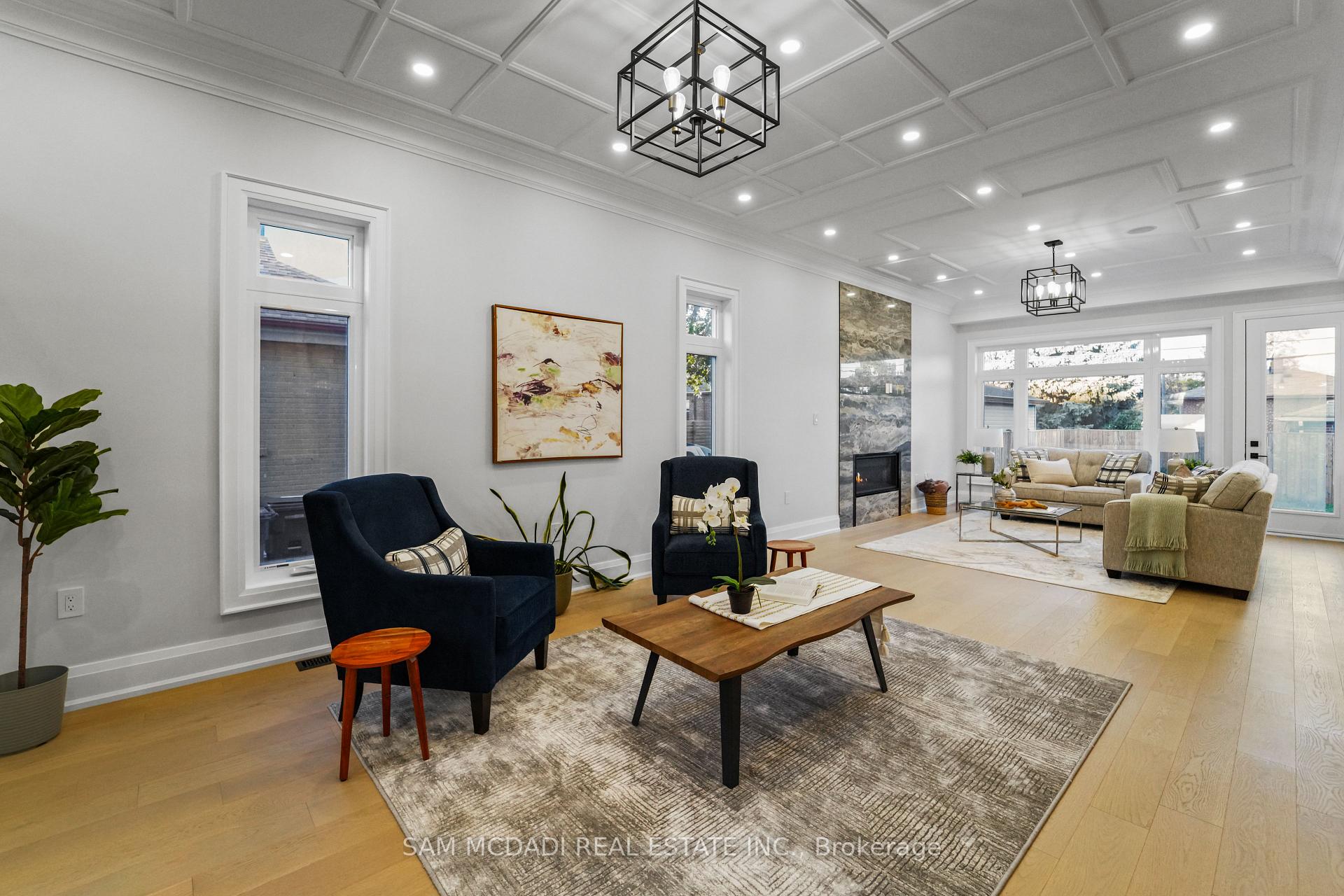Photo 4 of 303 Delta Street, Etobicoke, Alderwood — HOMEH